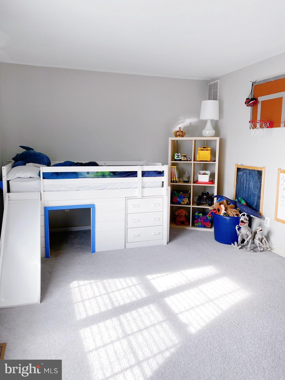 FRANKFORD ESTATES - Residential