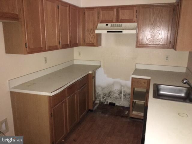 GLENSFORD CONDO - Residential