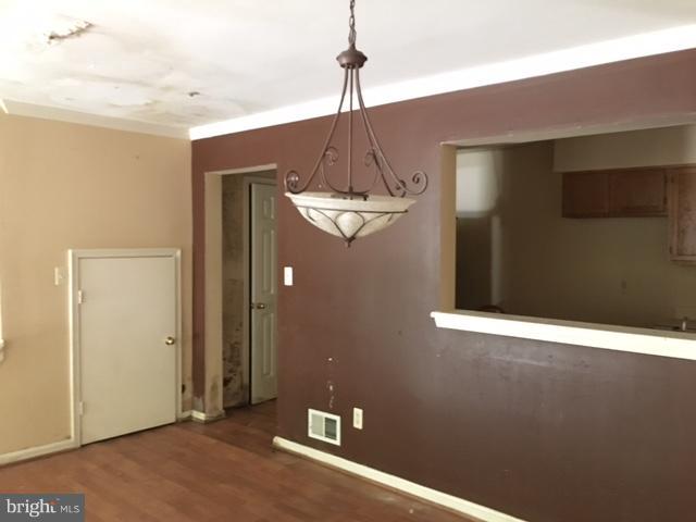 GLENSFORD CONDO - Residential