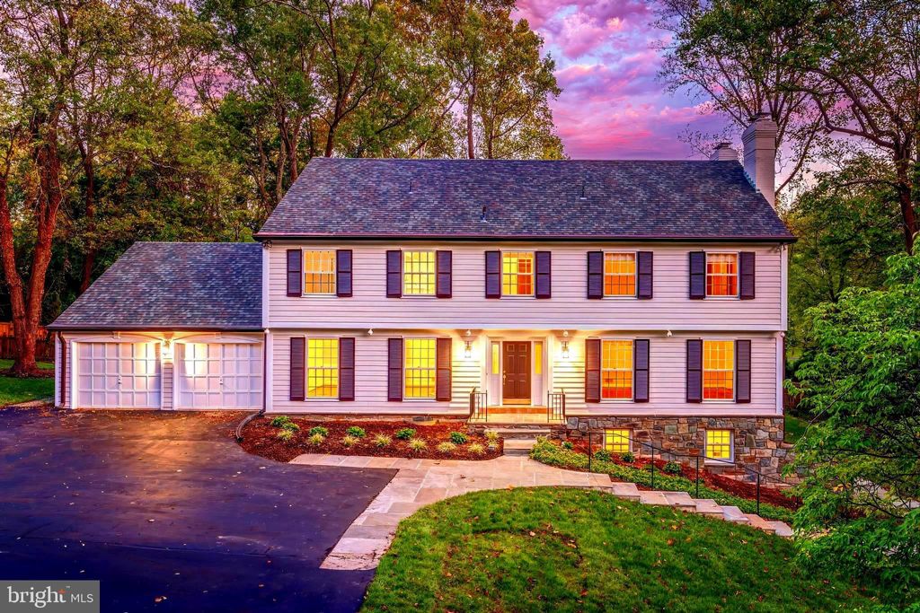 Photo of 7918 Bradley Boulevard, BETHESDA, MD 20817 (MLS # MDMC2203840)