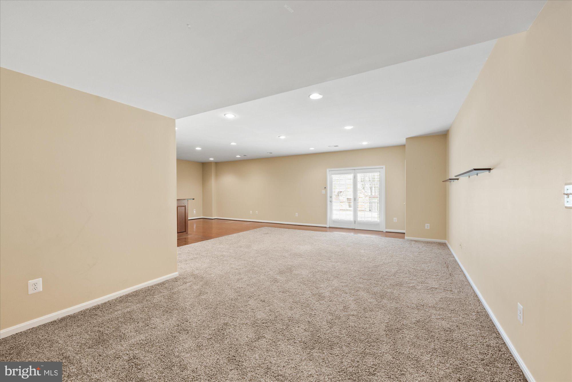 BELMONT COUNTRY CLUB - Residential