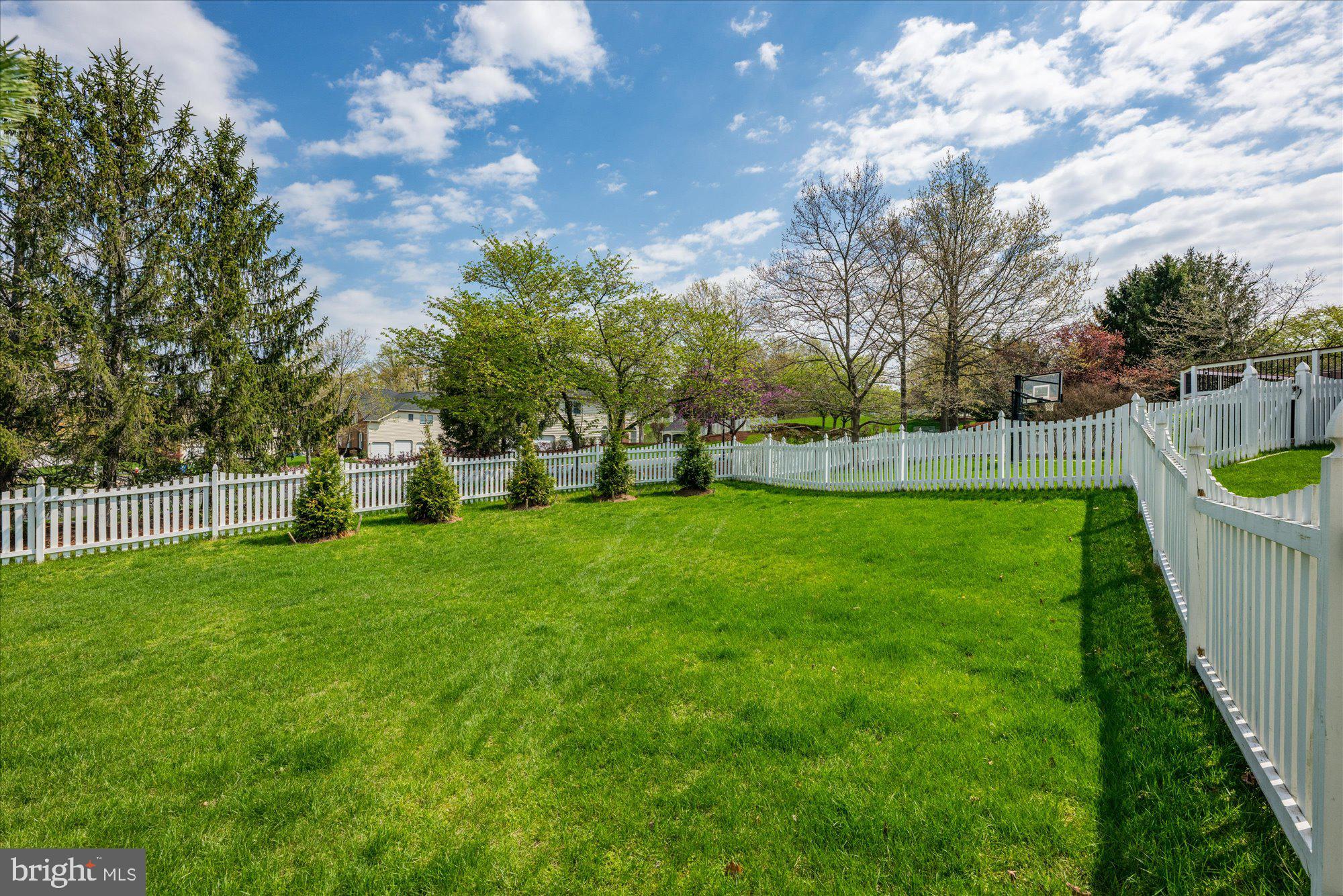 BELMONT COUNTRY CLUB - Residential