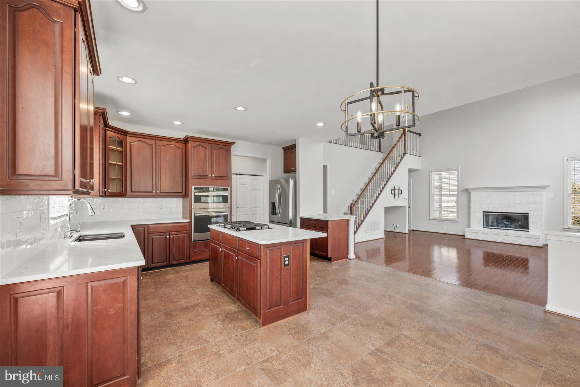 BELMONT COUNTRY CLUB - Residential