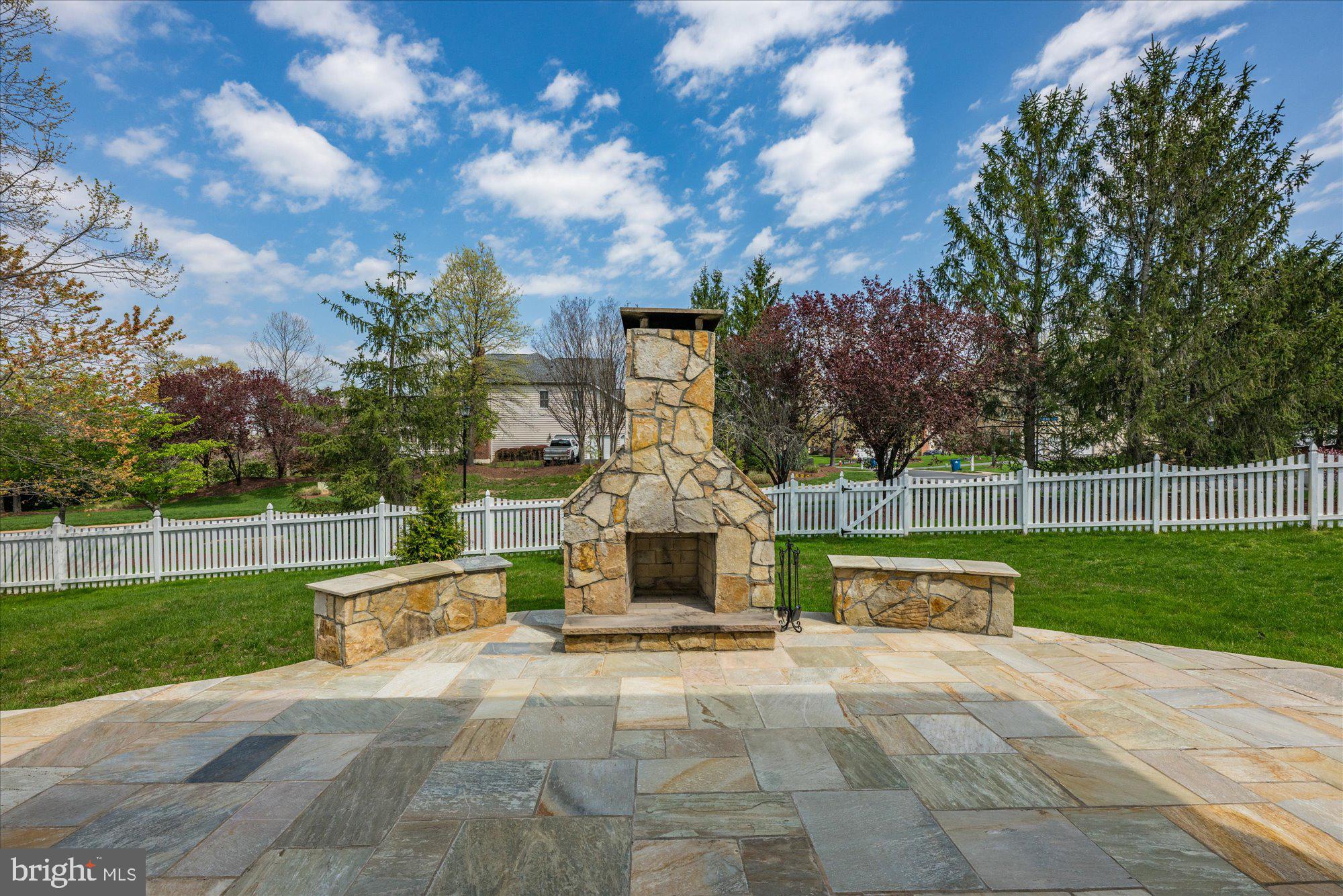 BELMONT COUNTRY CLUB - Residential