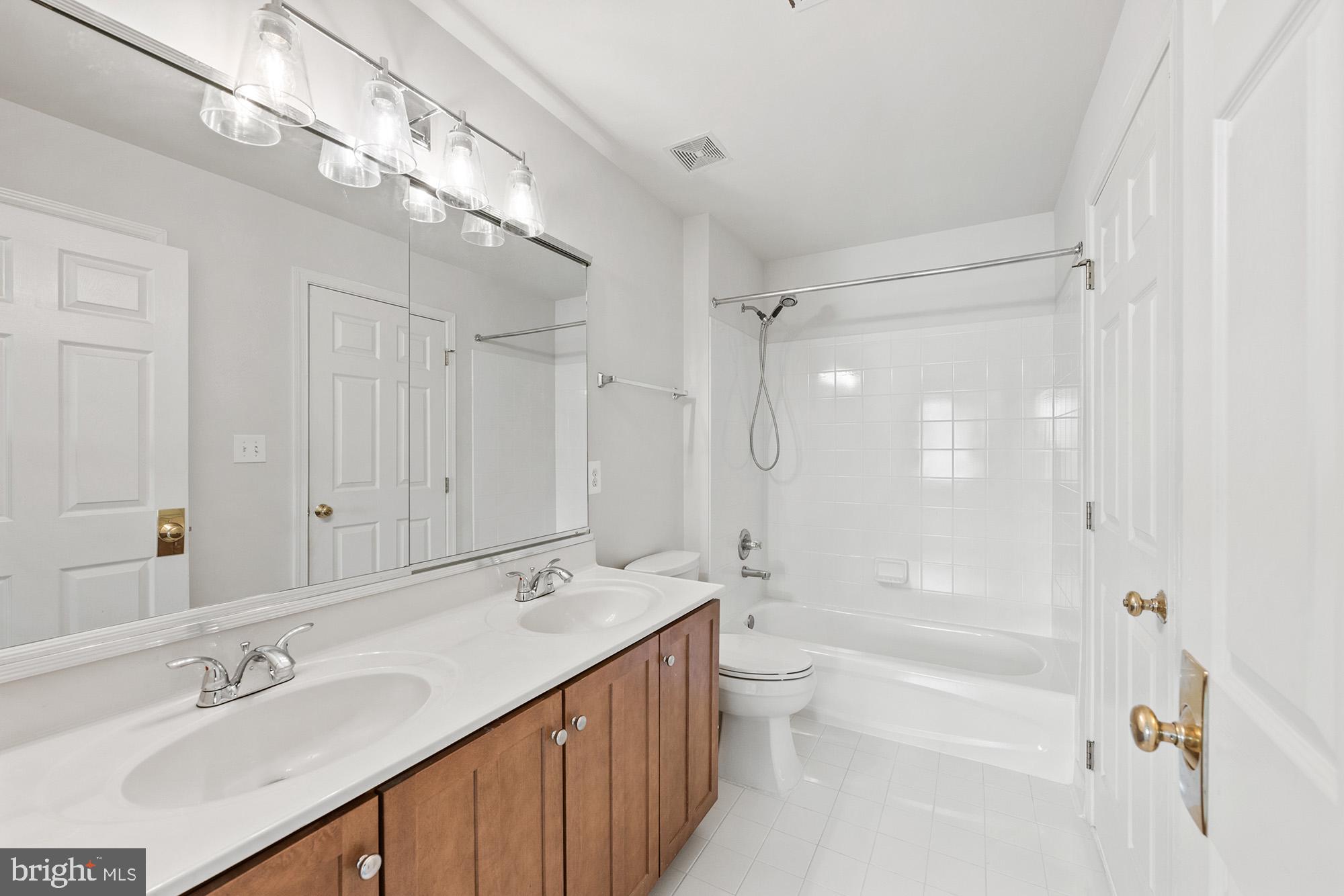 BELMONT COUNTRY CLUB - Residential