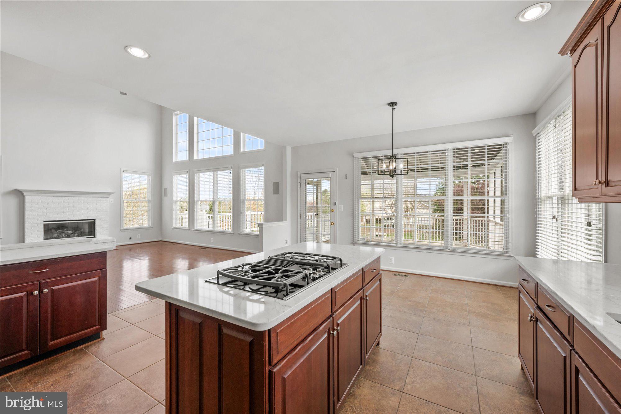 BELMONT COUNTRY CLUB - Residential