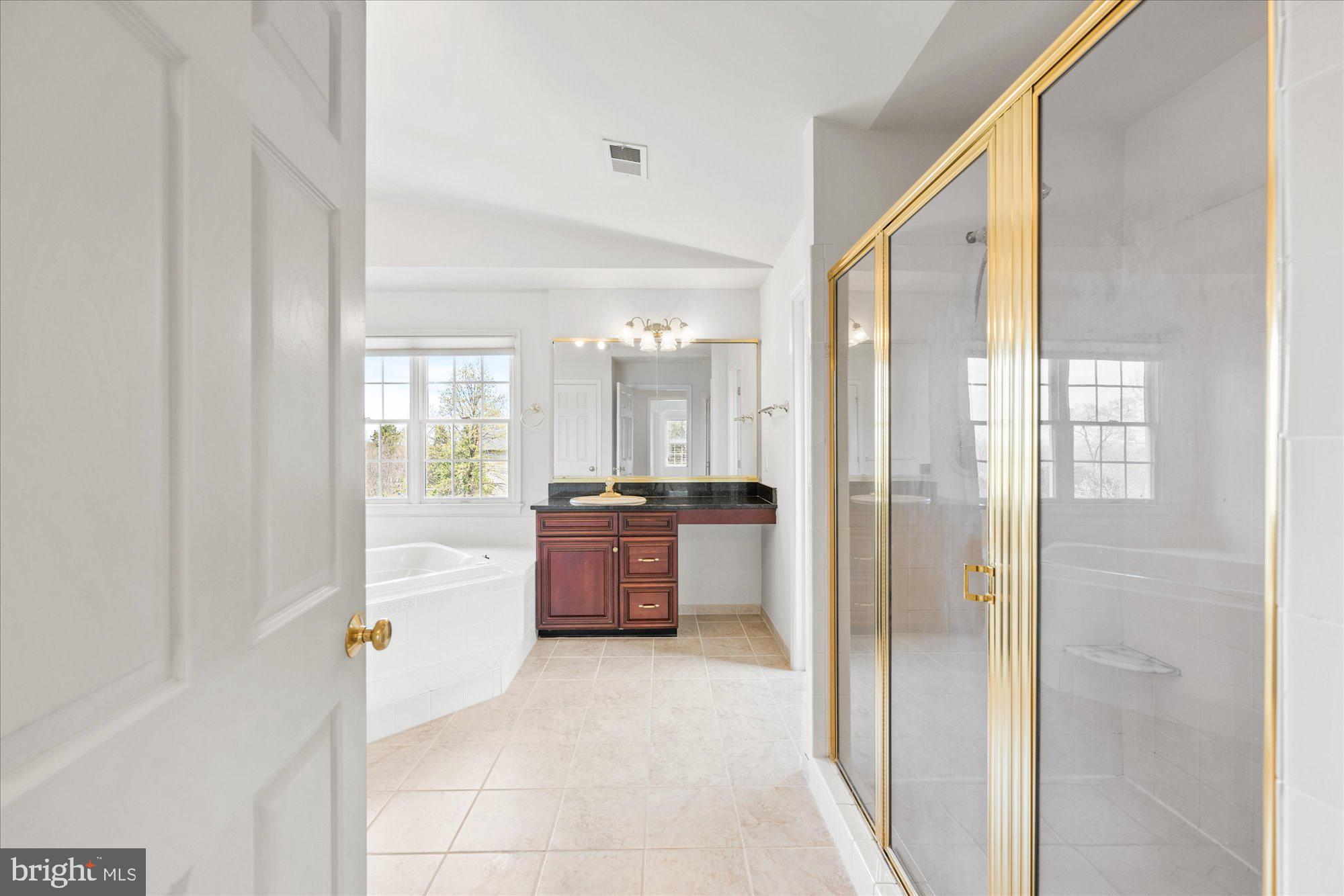 BELMONT COUNTRY CLUB - Residential