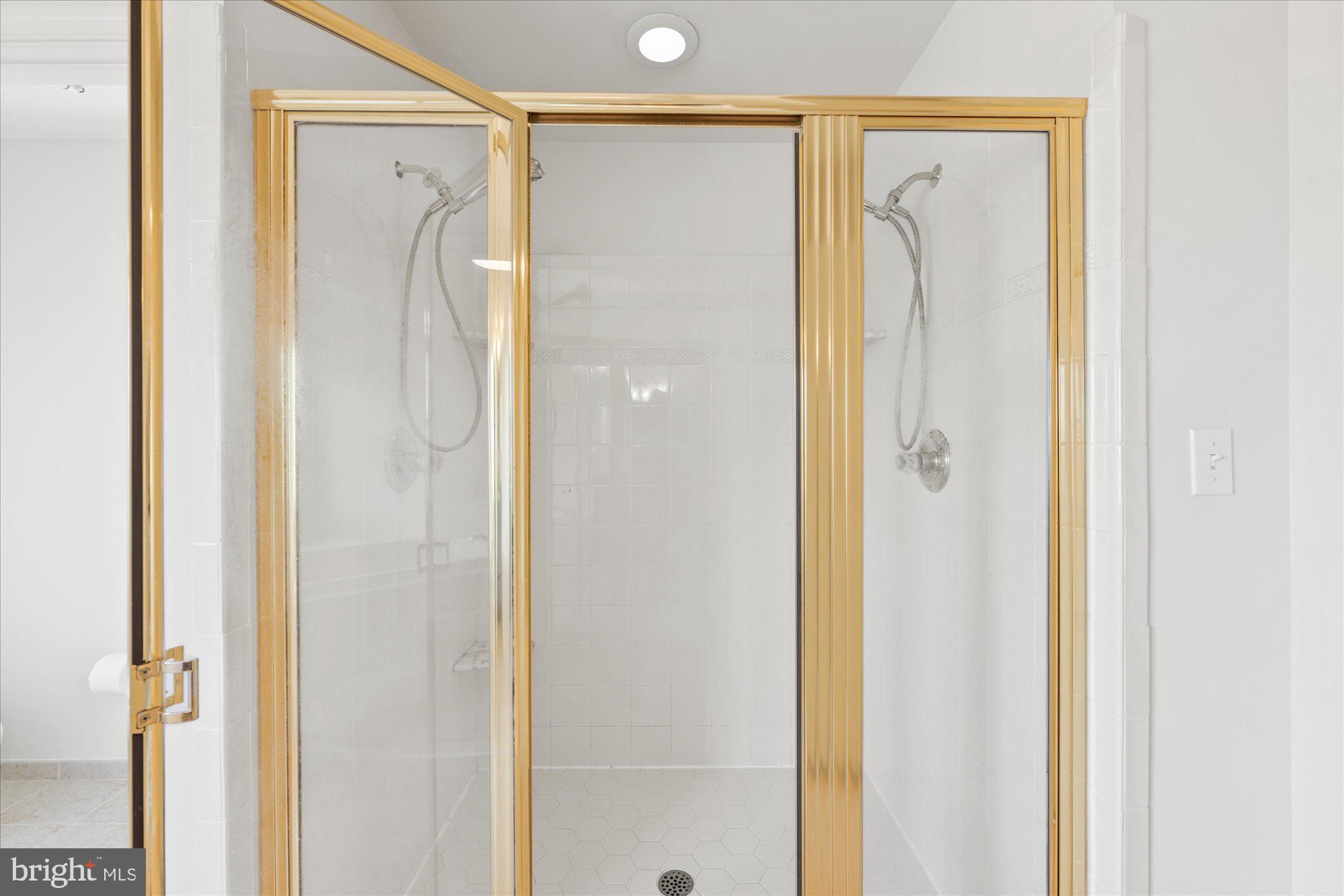 BELMONT COUNTRY CLUB - Residential