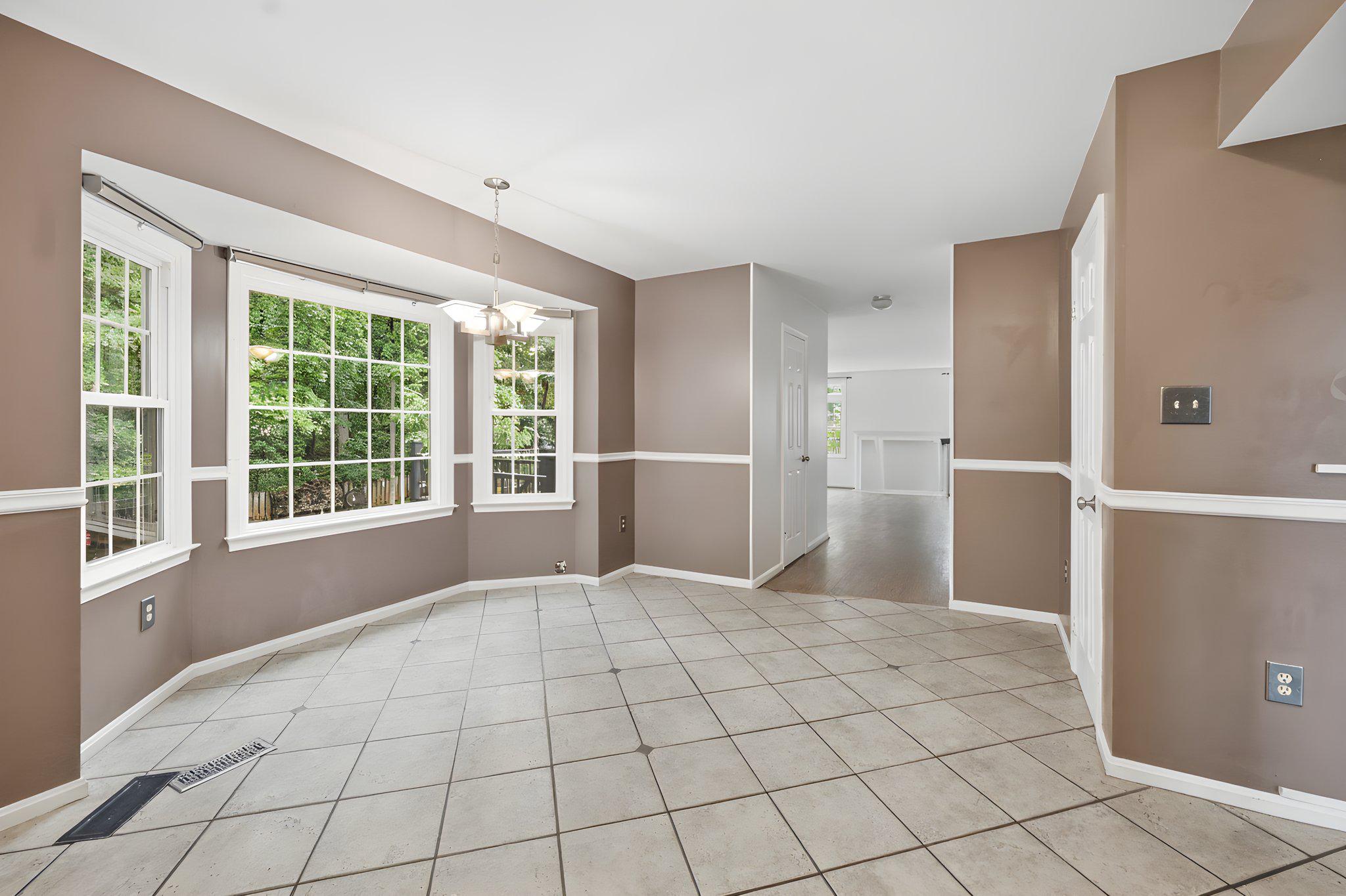 10212 WINGED ELM CIRCLE