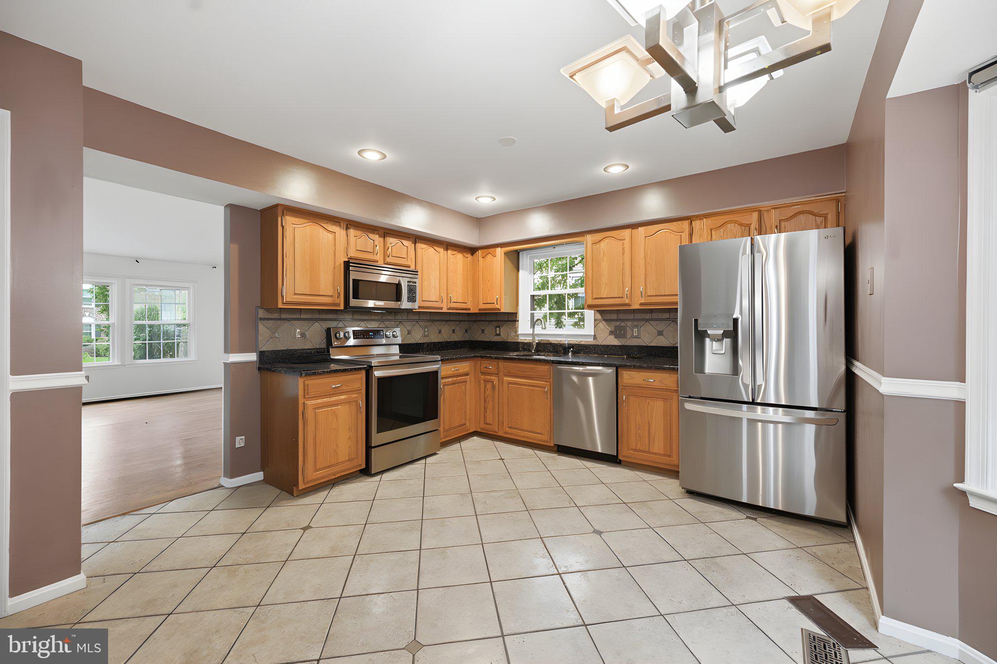 10212 WINGED ELM CIRCLE