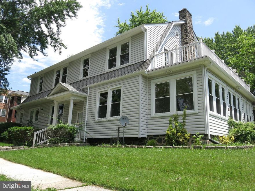 An investor's dream. Great value awaits in this fantastic diamond in the rough. You won't believe the size of the two finished levels. Restore this once stately manor to its previous glory. Home is located on corner lot with two car detached garage and 2nd level balcony. Home in as-is condition.