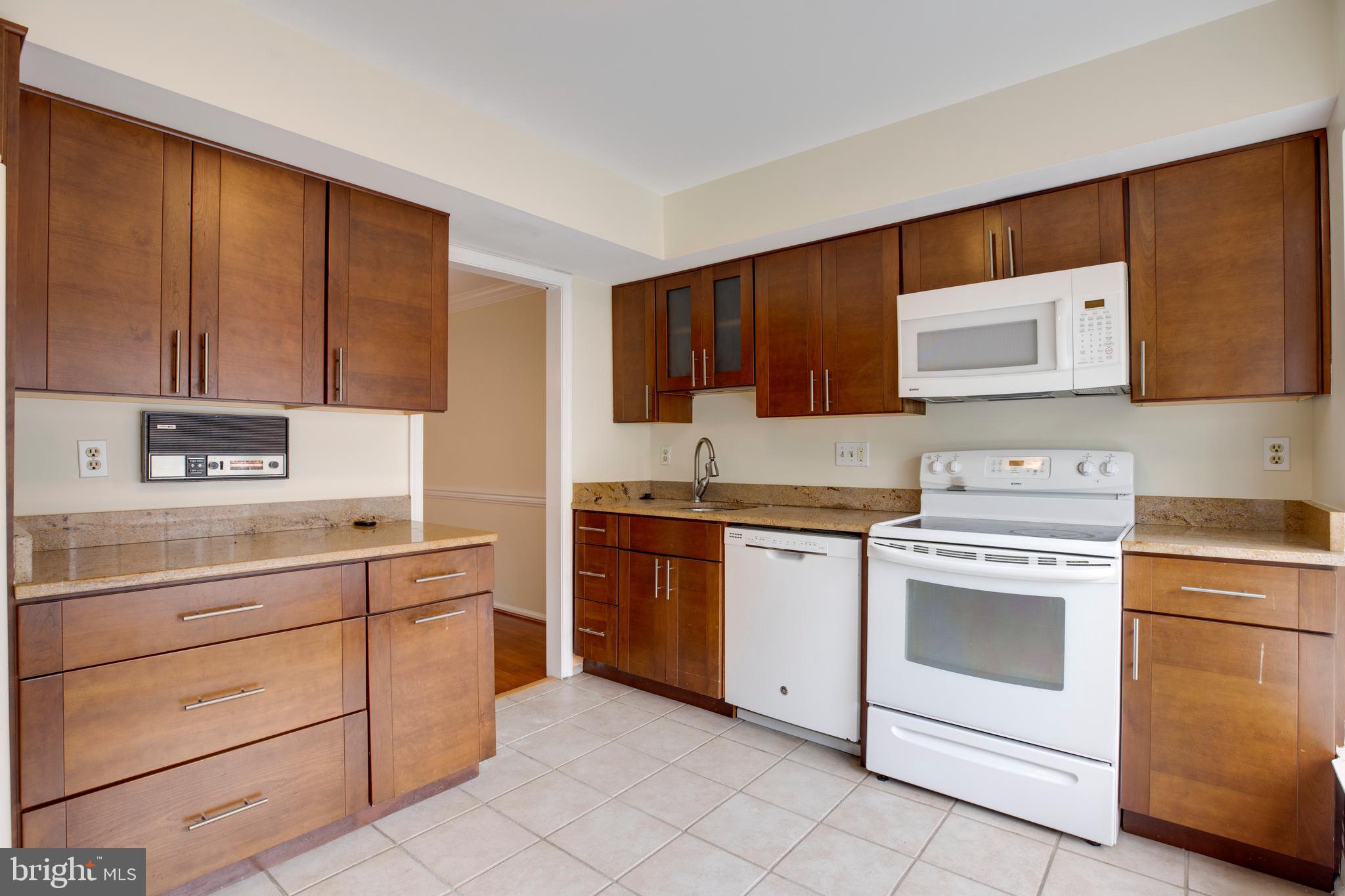 WOODSIDE - Residential