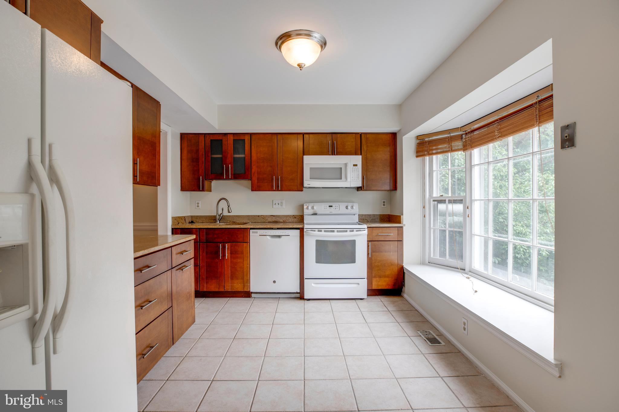 WOODSIDE - Residential