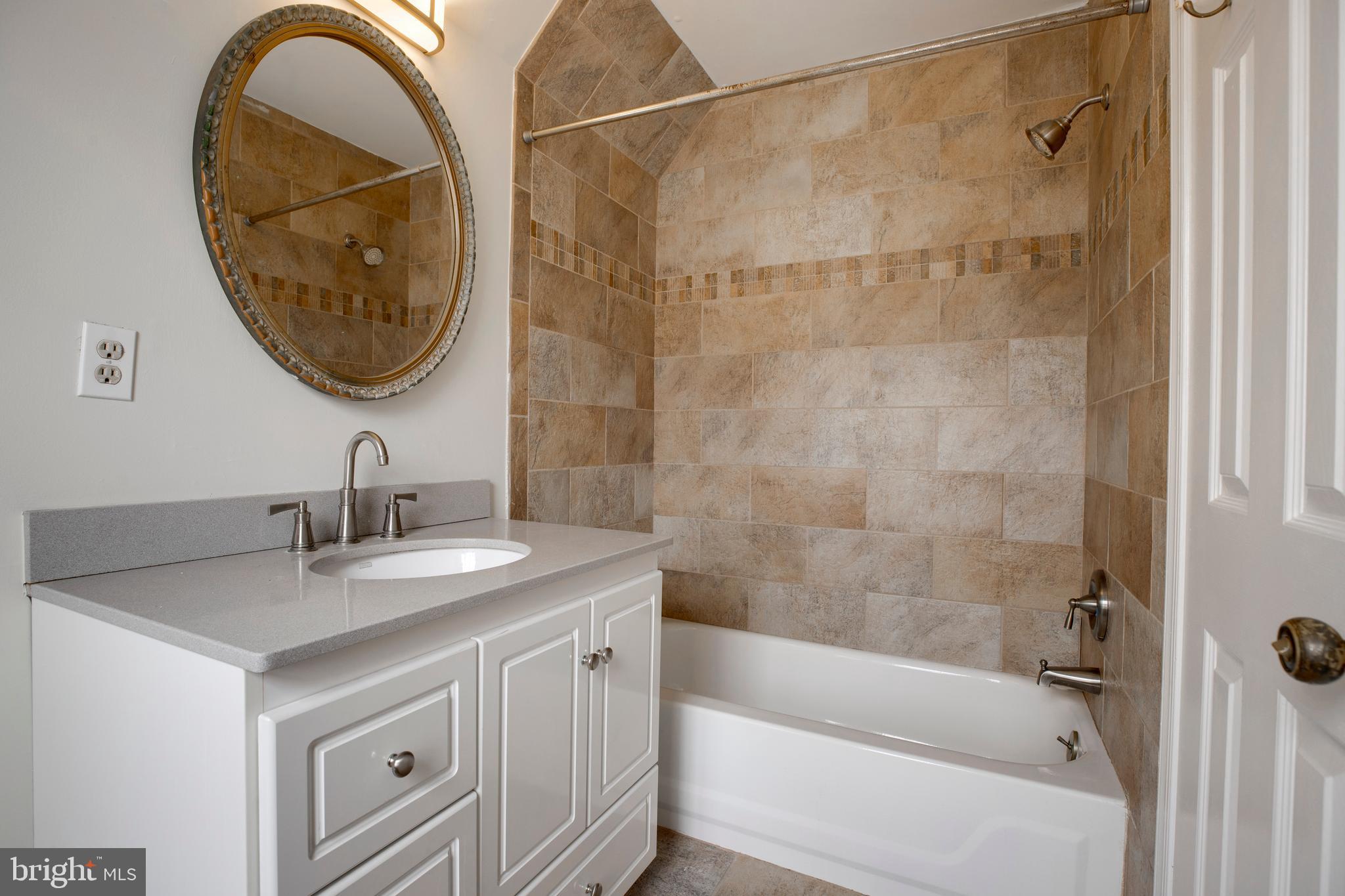 WOODSIDE - Residential