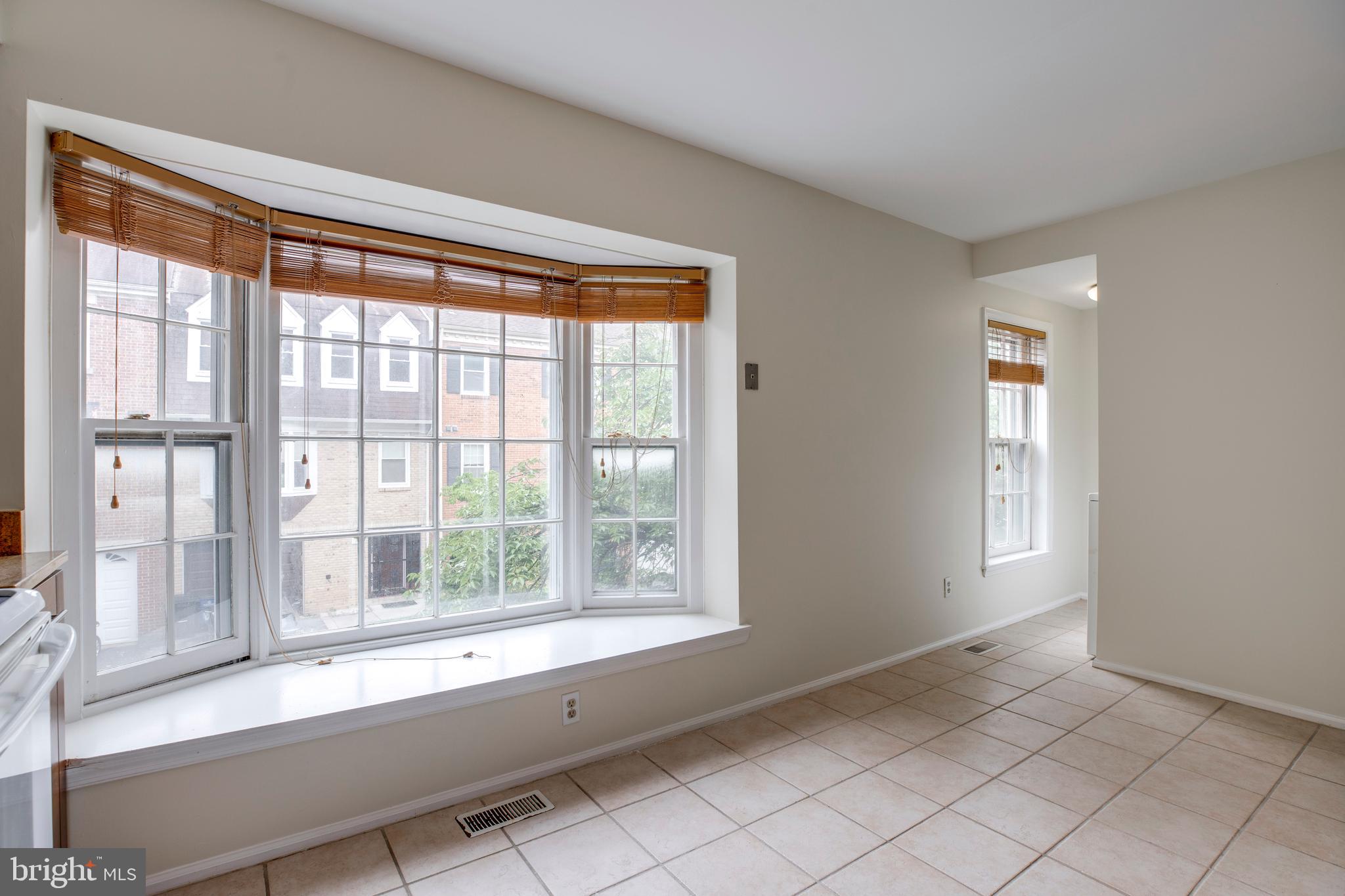 WOODSIDE - Residential