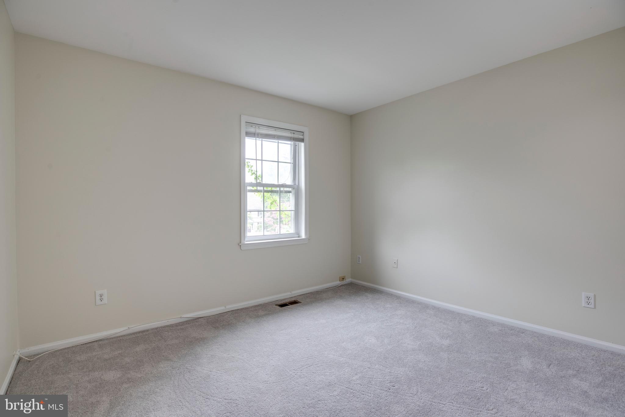 WOODSIDE - Residential