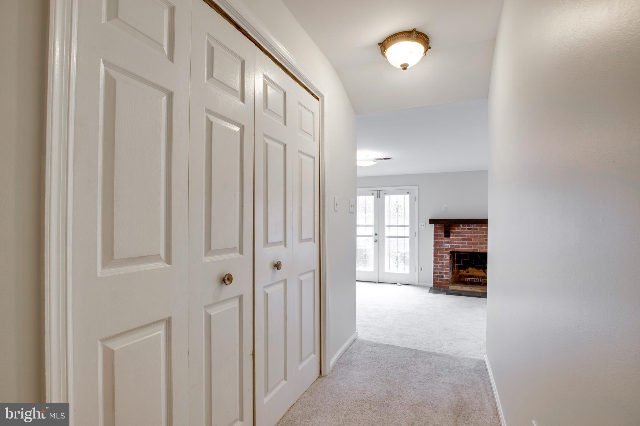 WOODSIDE - Residential