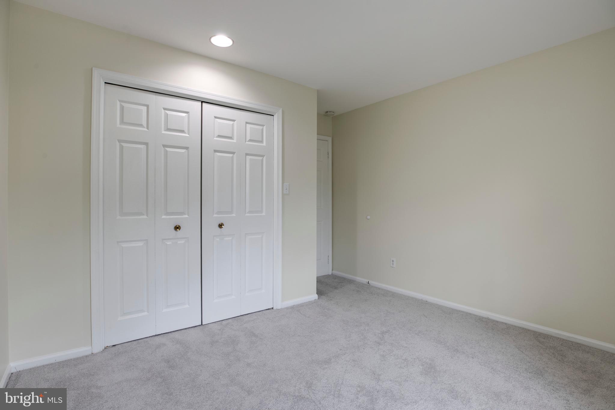 WOODSIDE - Residential