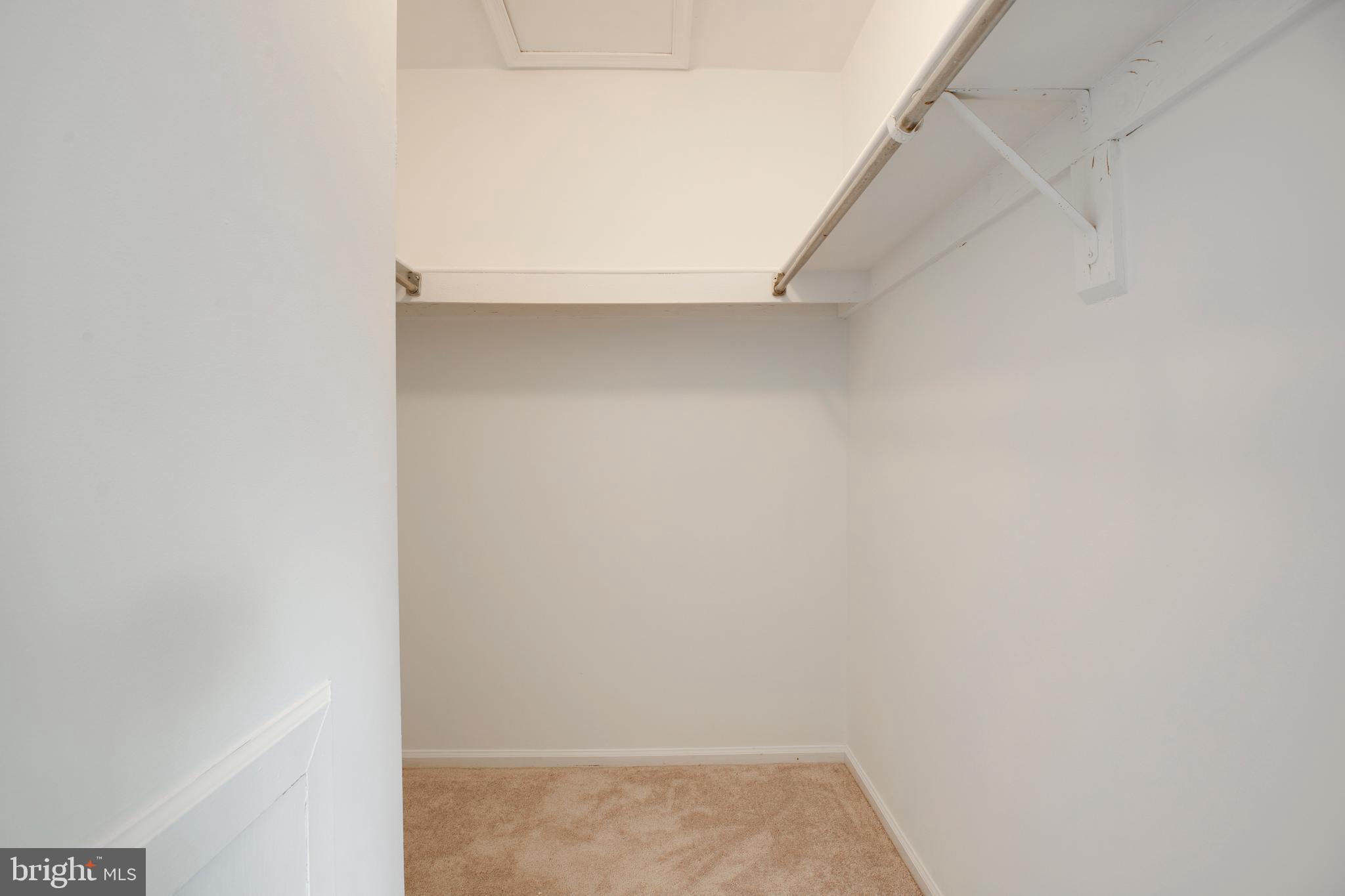 WOODSIDE - Residential