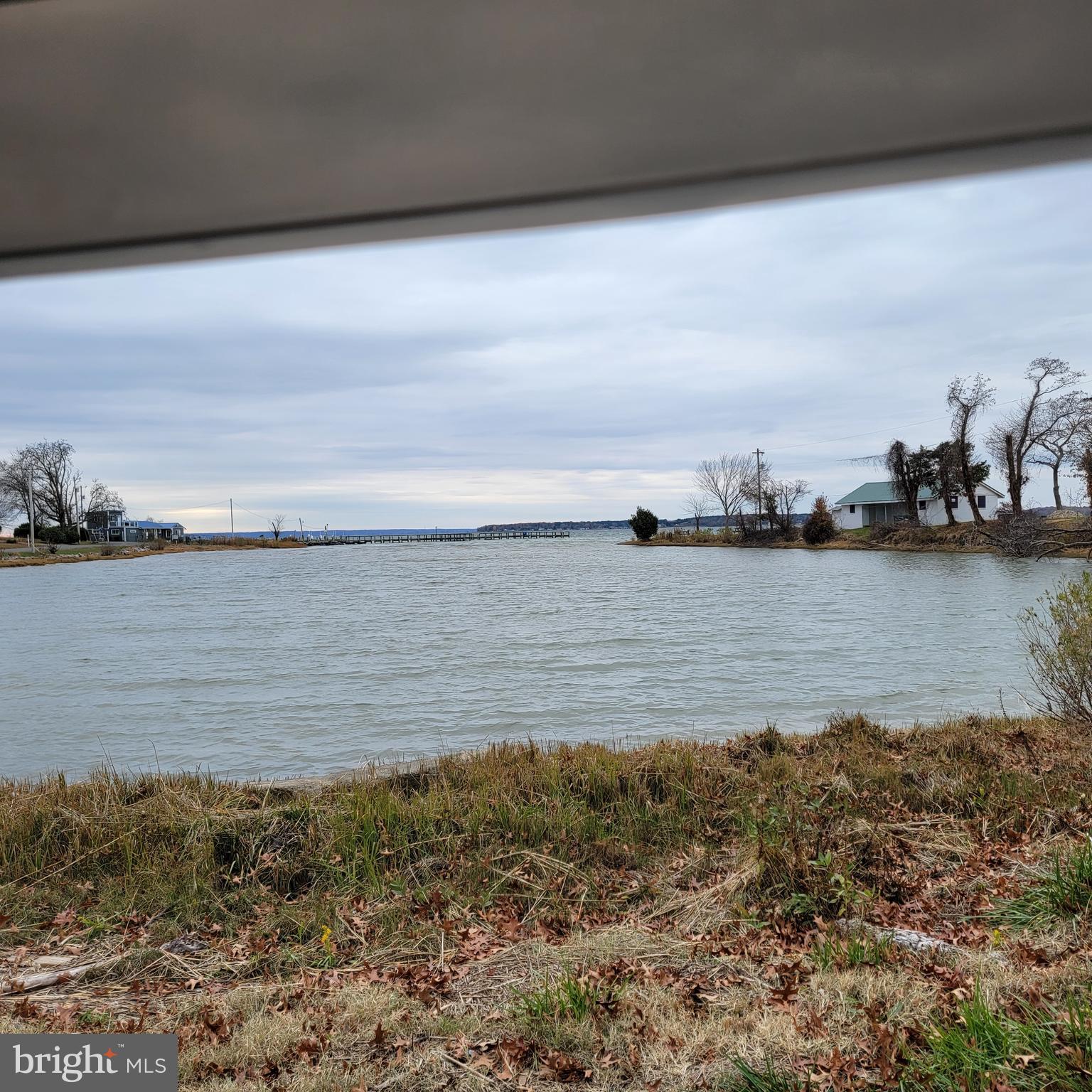 LONGVIEW BEACH CLUB - Residential