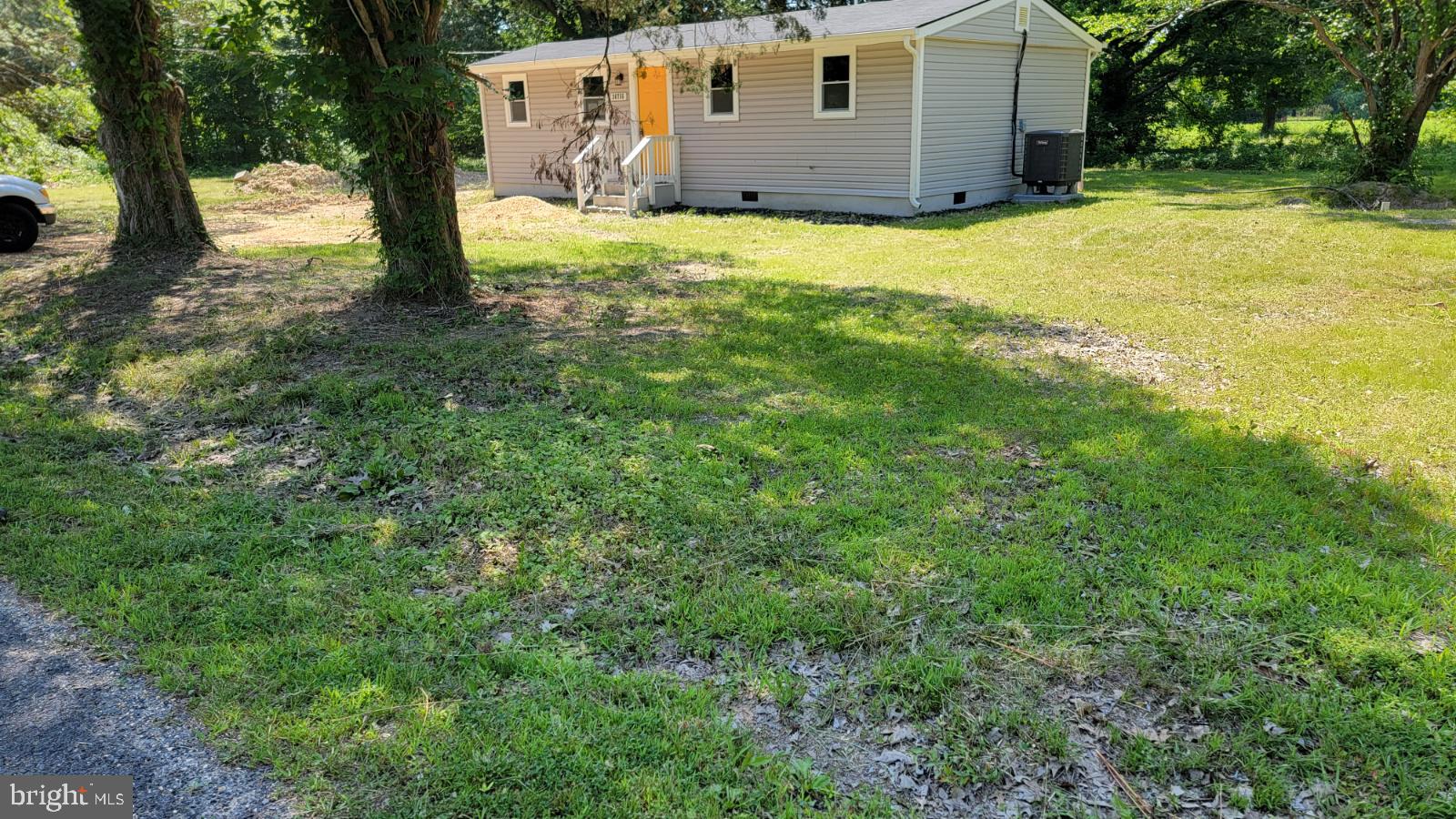 LONGVIEW BEACH CLUB - Residential