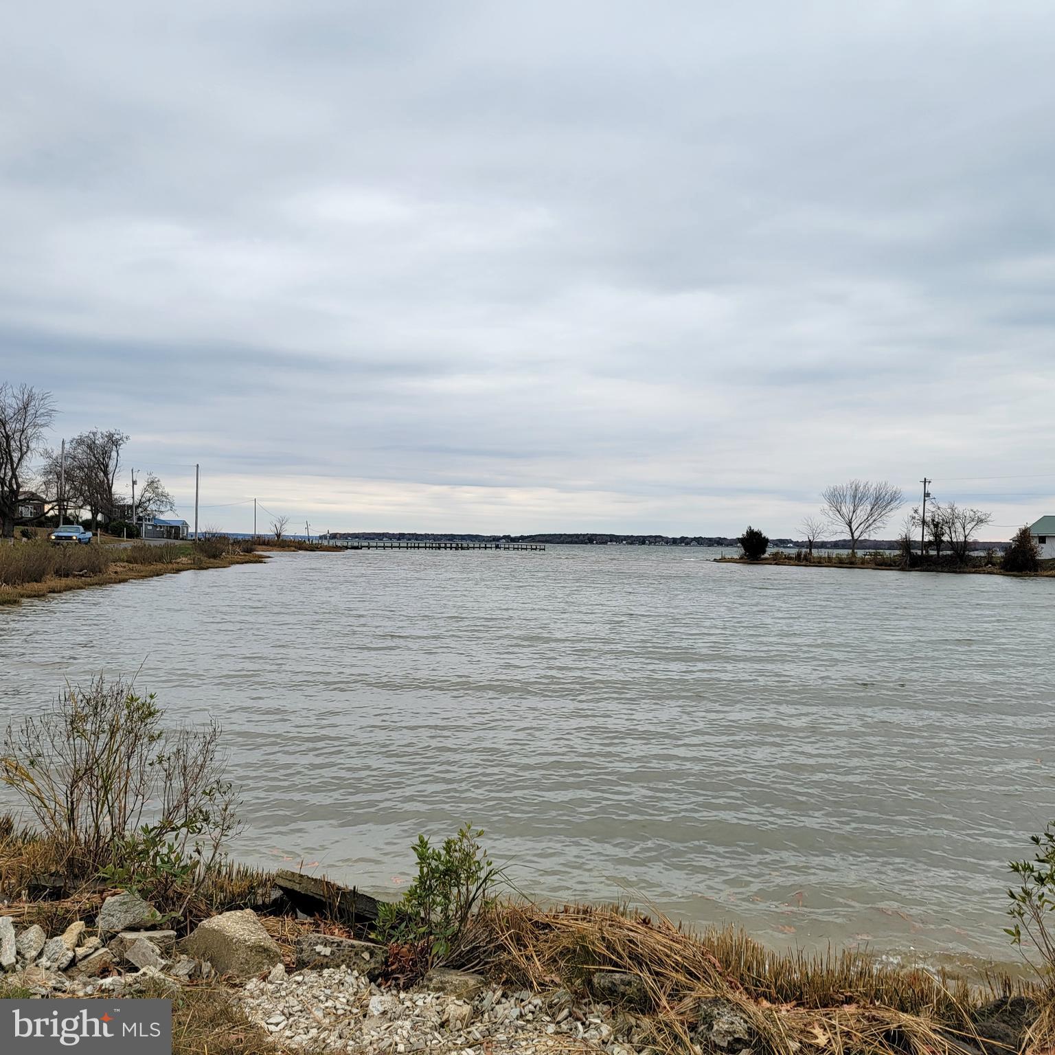 LONGVIEW BEACH CLUB - Residential