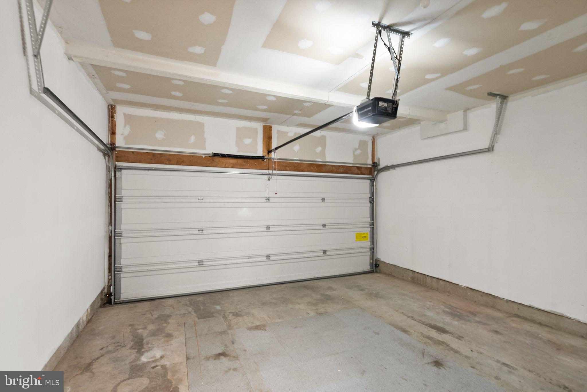 AMBERLEA AT SOUTH RIDING - Residential