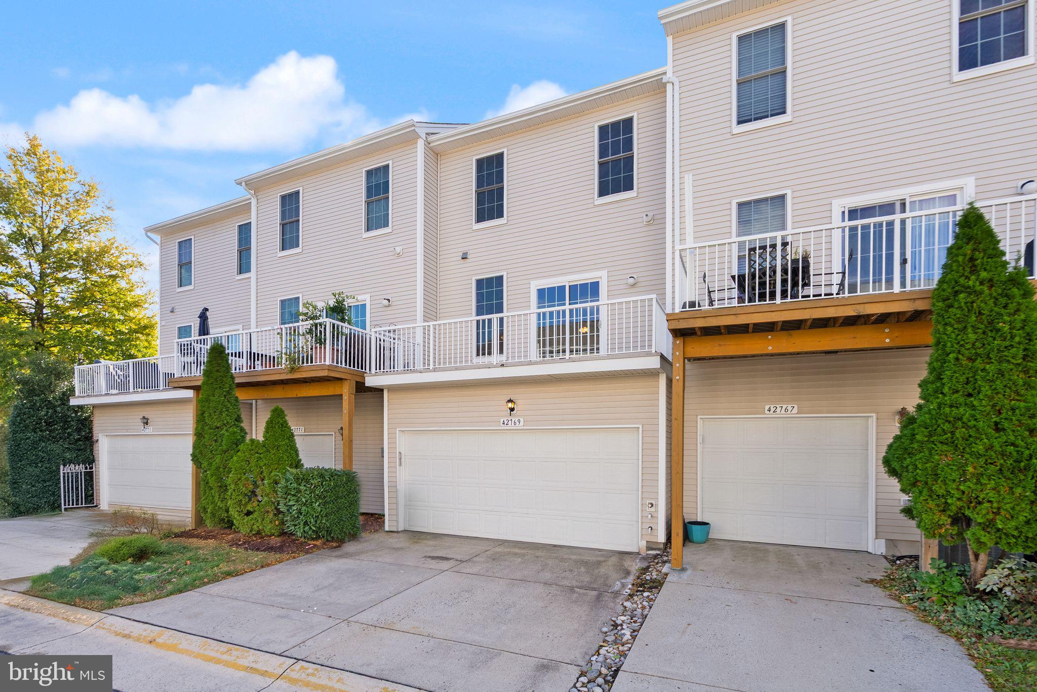 AMBERLEA AT SOUTH RIDING - Residential