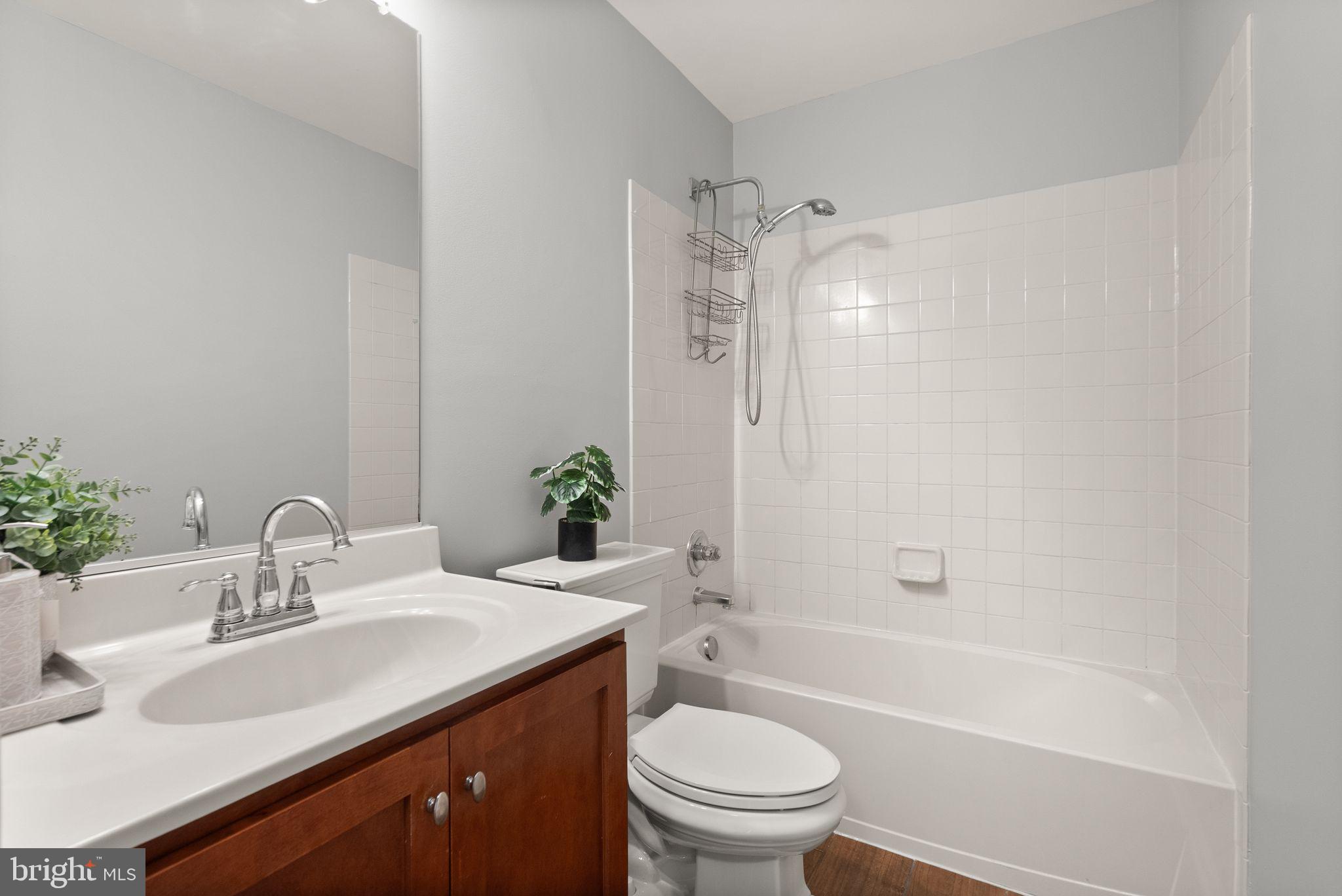 AMBERLEA AT SOUTH RIDING - Residential