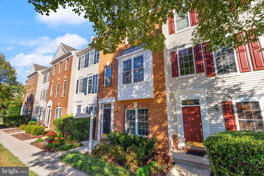 Photo of 42769 Atchison Terrace, CHANTILLY, VA 20152 (MLS # VALO2109364)