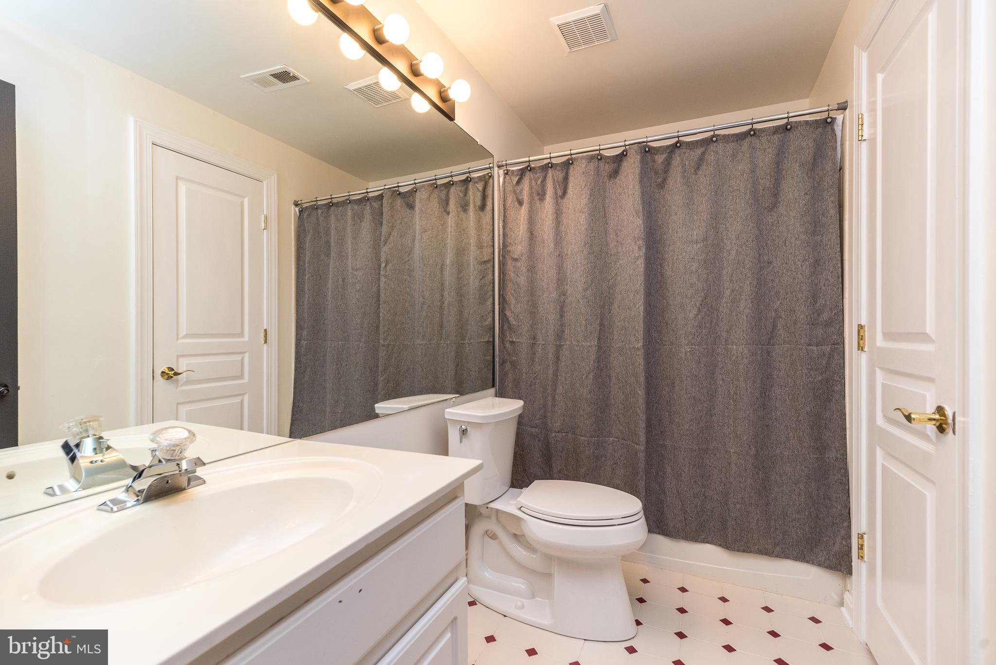 CHESTNUT CREEK - Residential