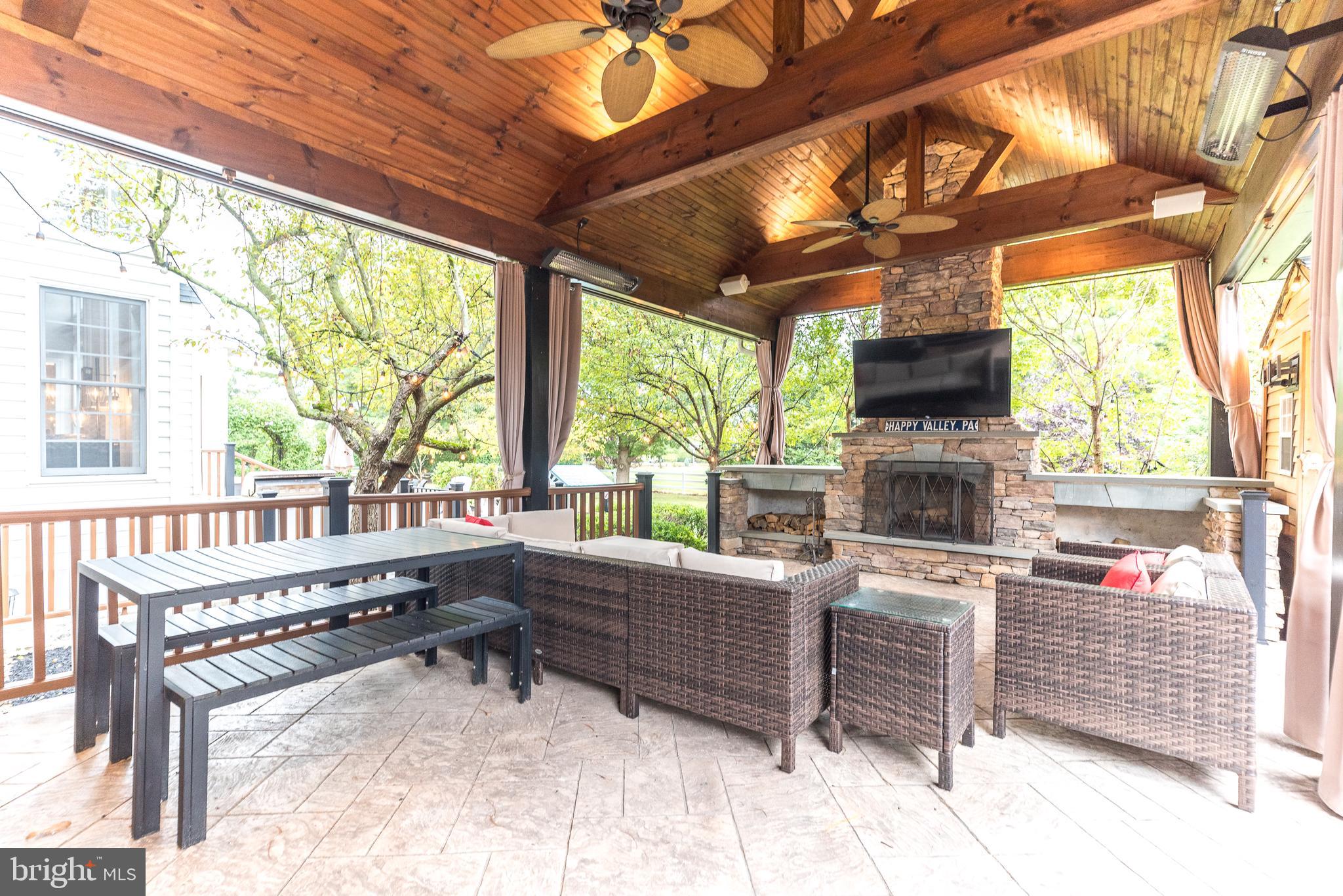 CHESTNUT CREEK - Residential