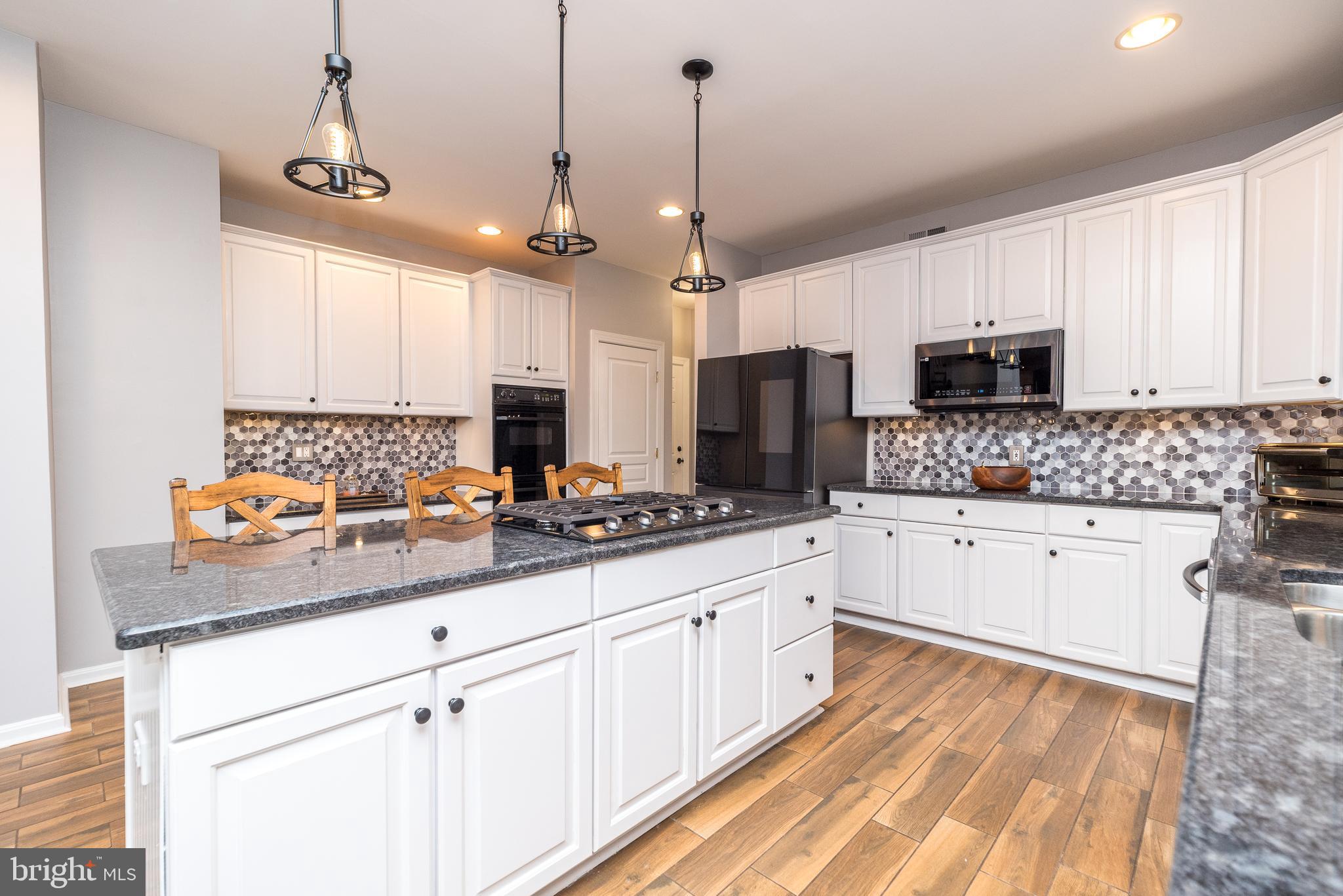 CHESTNUT CREEK - Residential