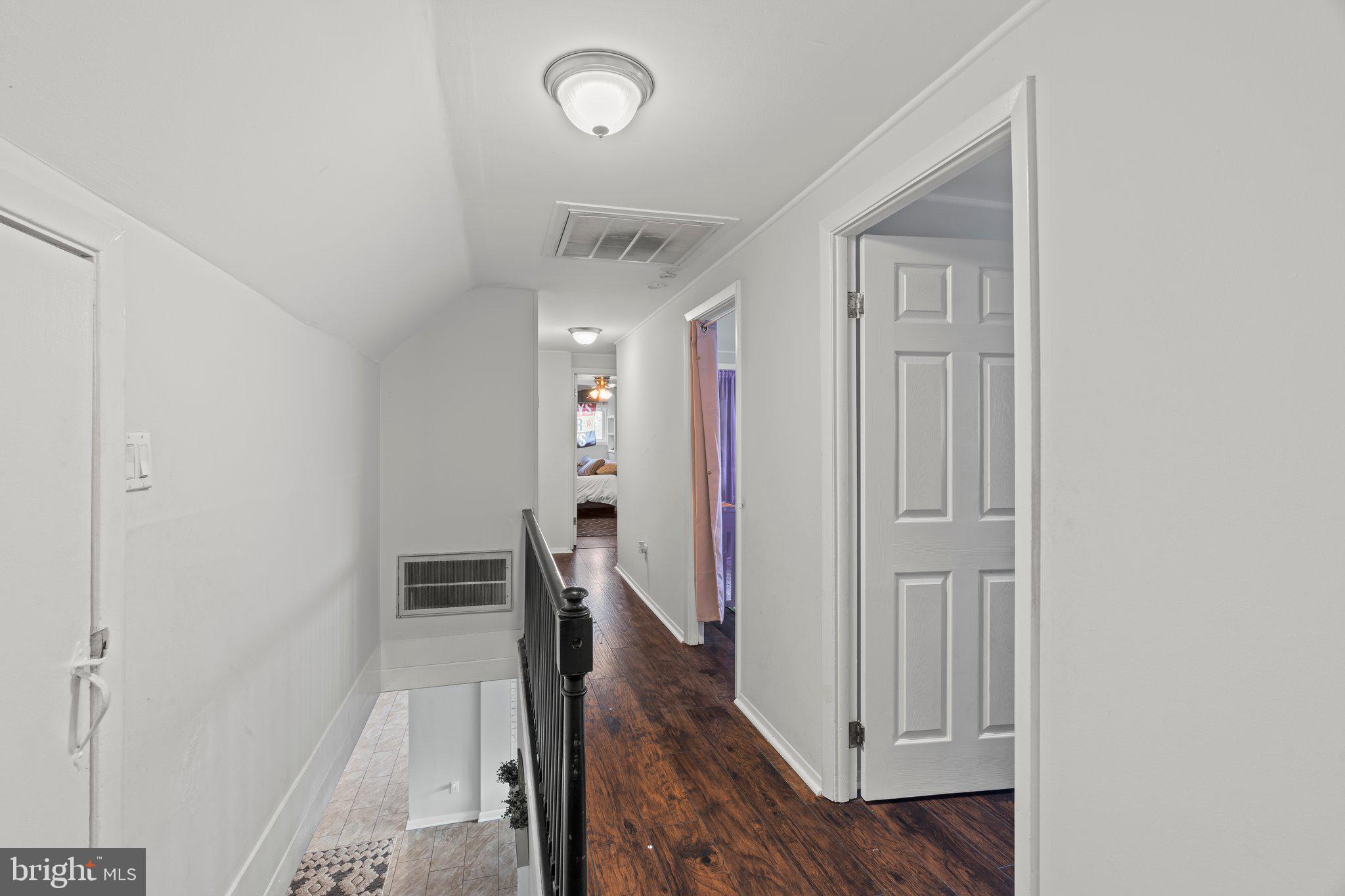 RED ROSE GATE - Residential
