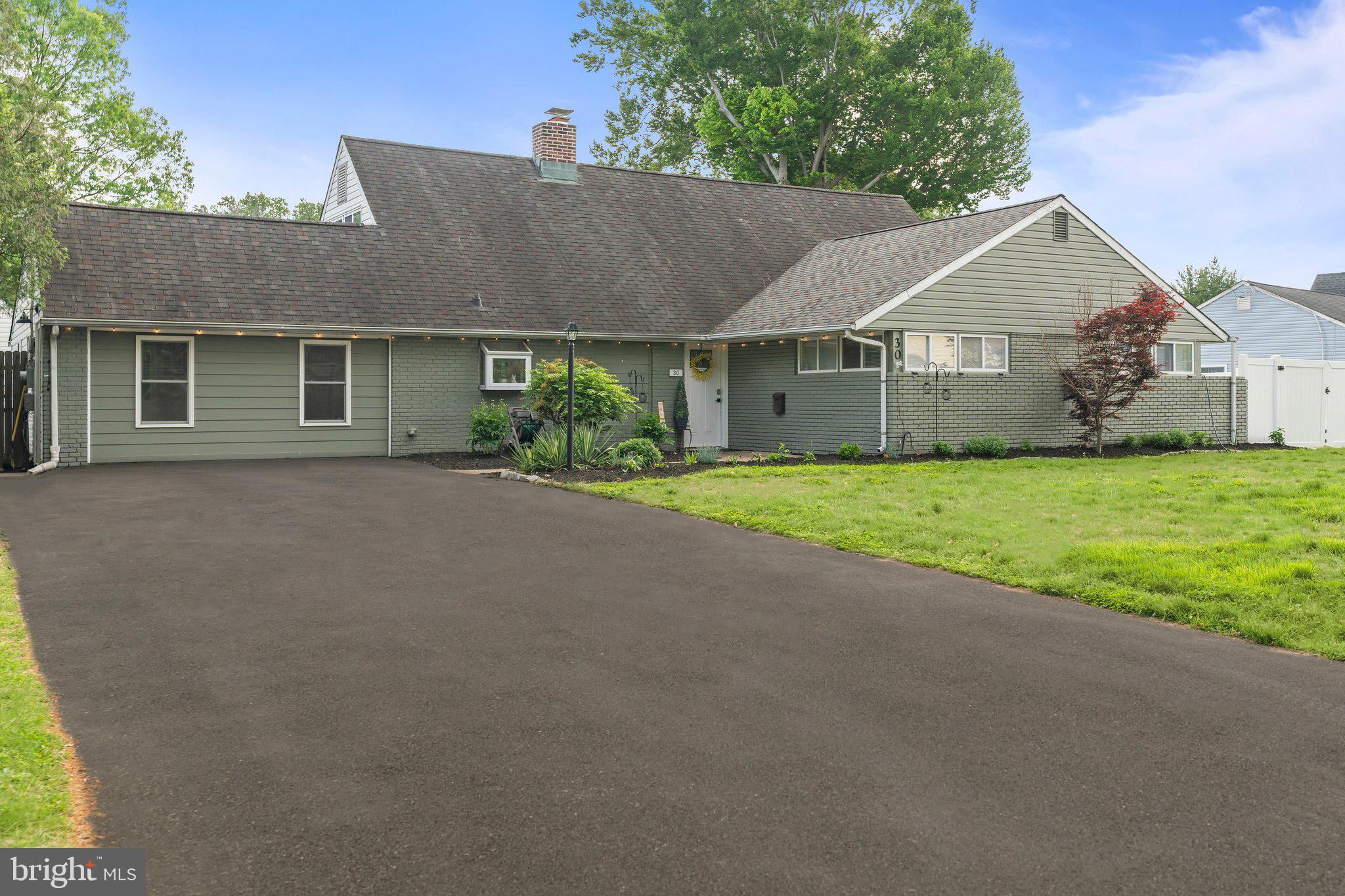 30 ROVING ROAD