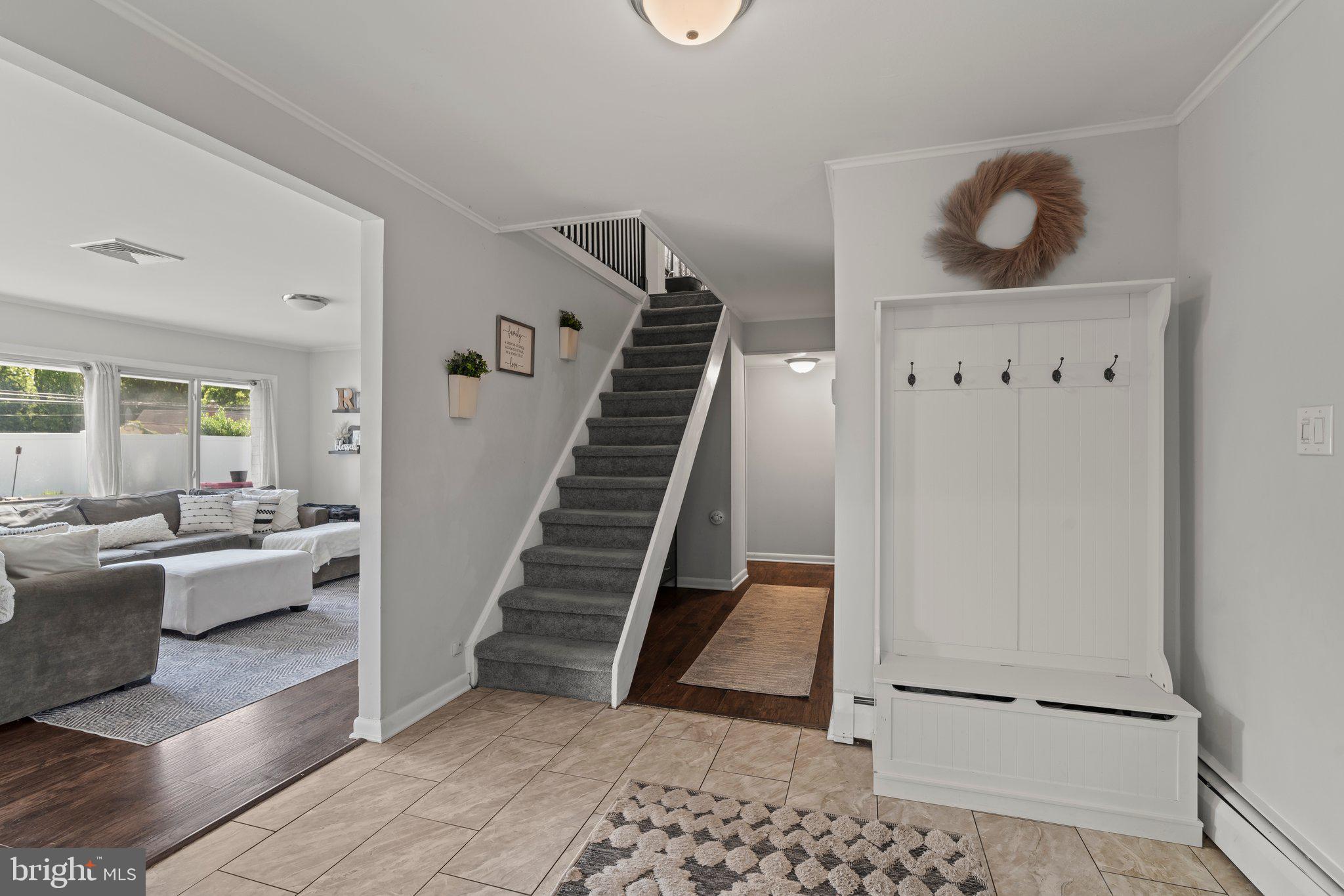 RED ROSE GATE - Residential
