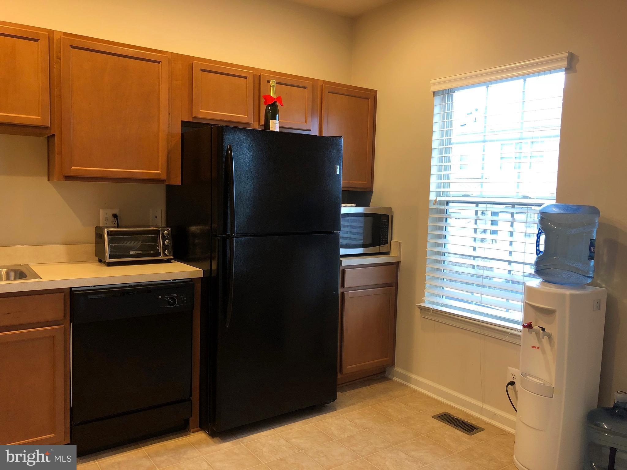 AVONLEA - Residential Lease