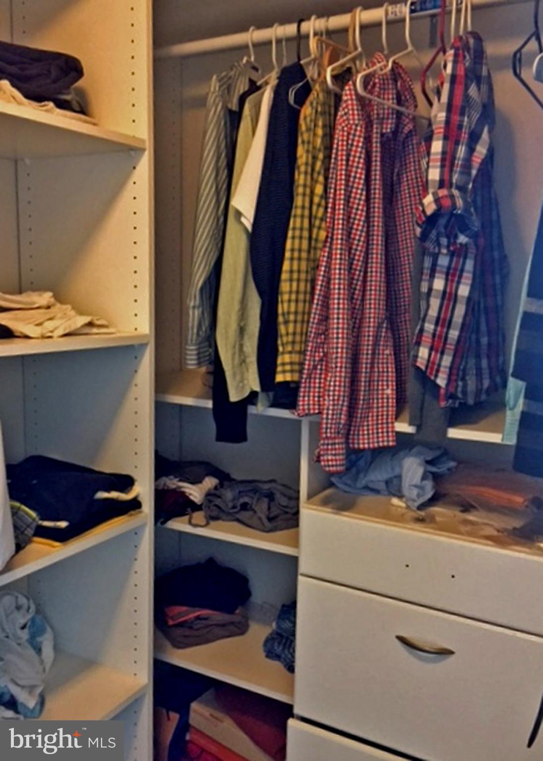 AVONLEA - Residential Lease