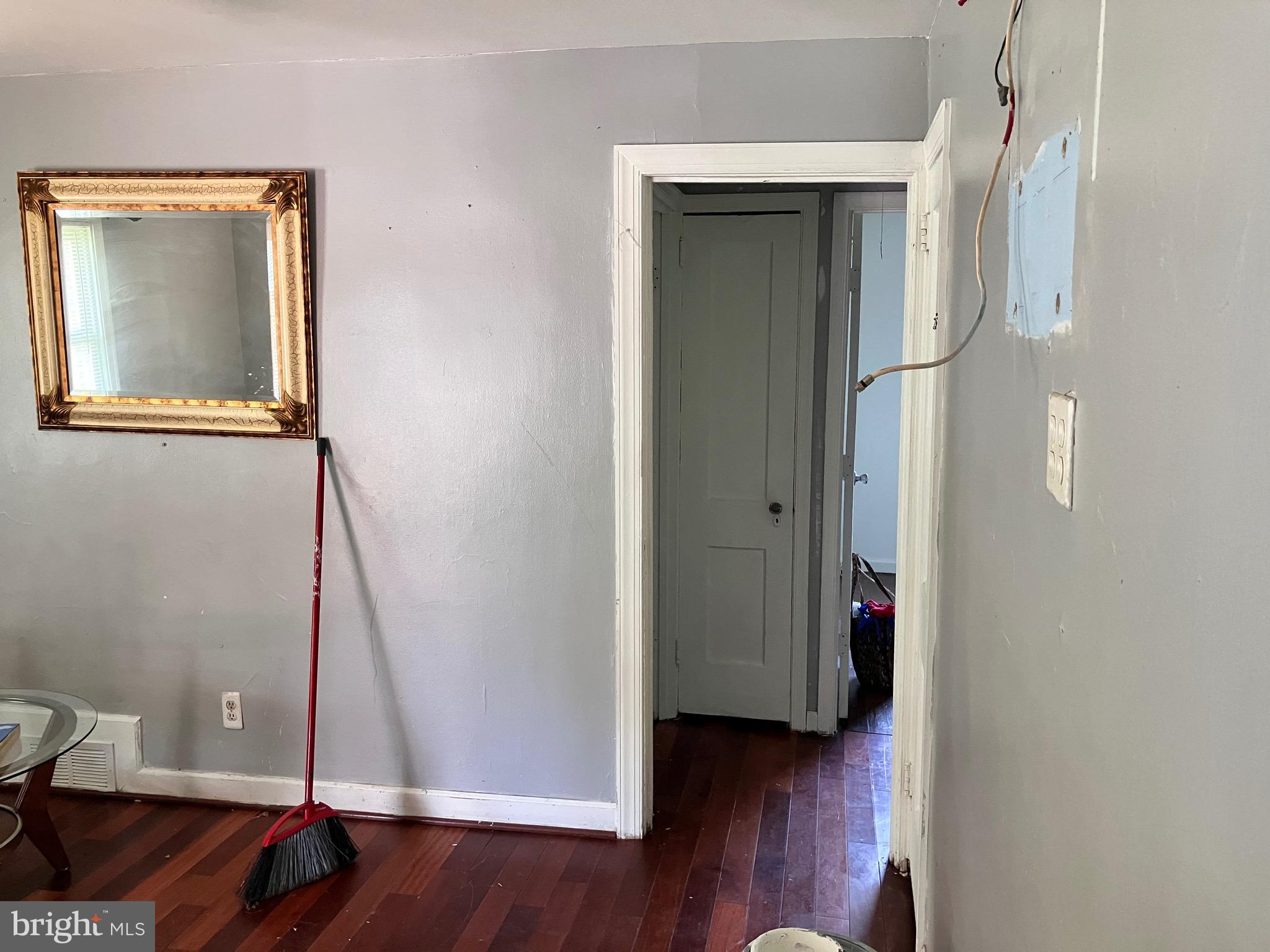 KENSINGTON VIEW - Residential