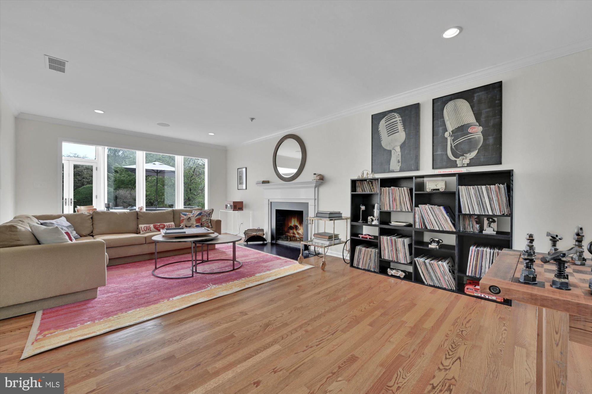 GLADWYNE - Residential