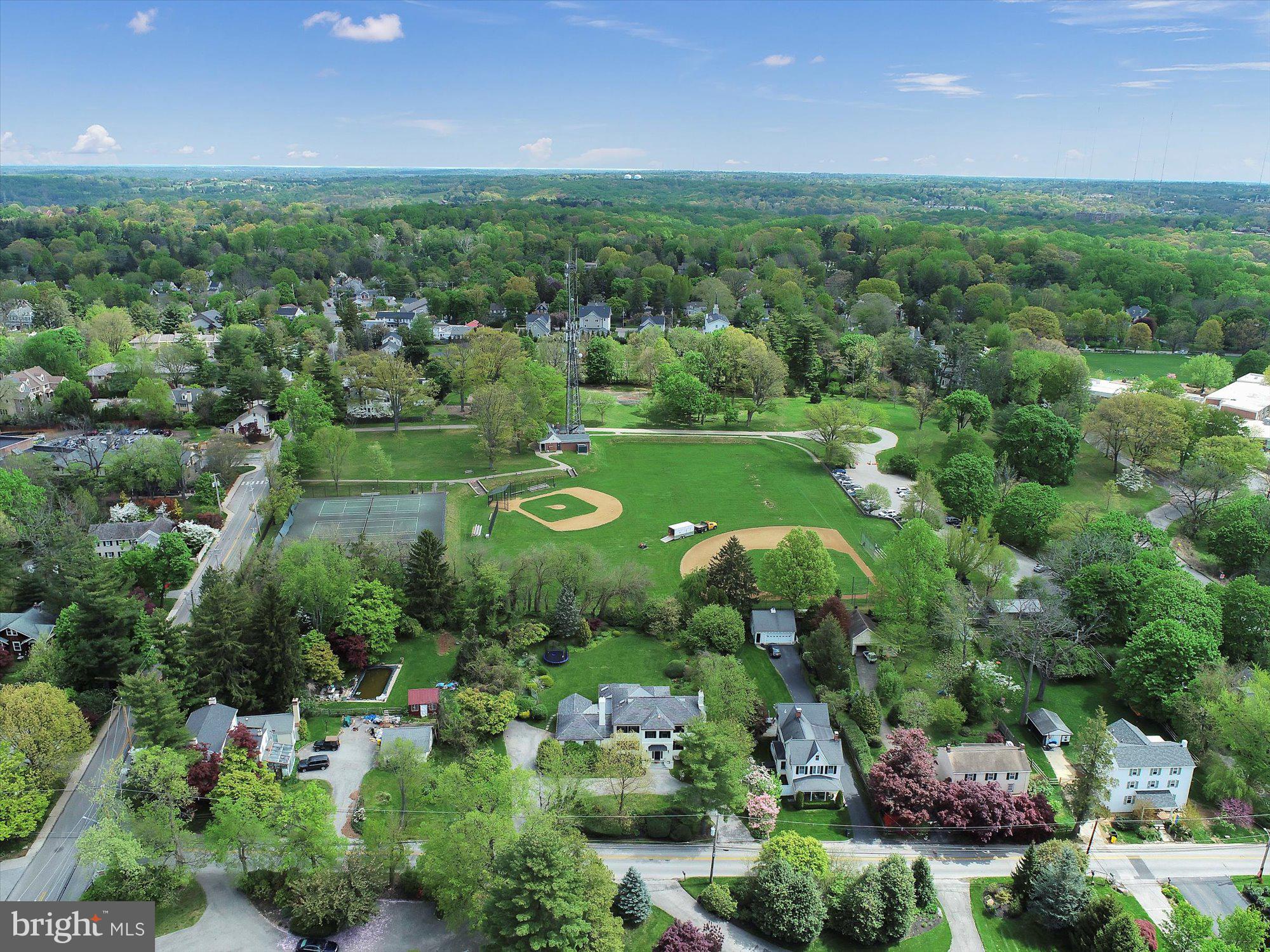 GLADWYNE - Residential