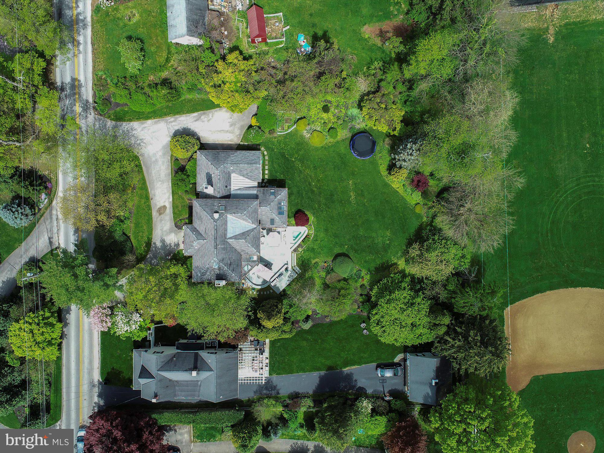 GLADWYNE - Residential