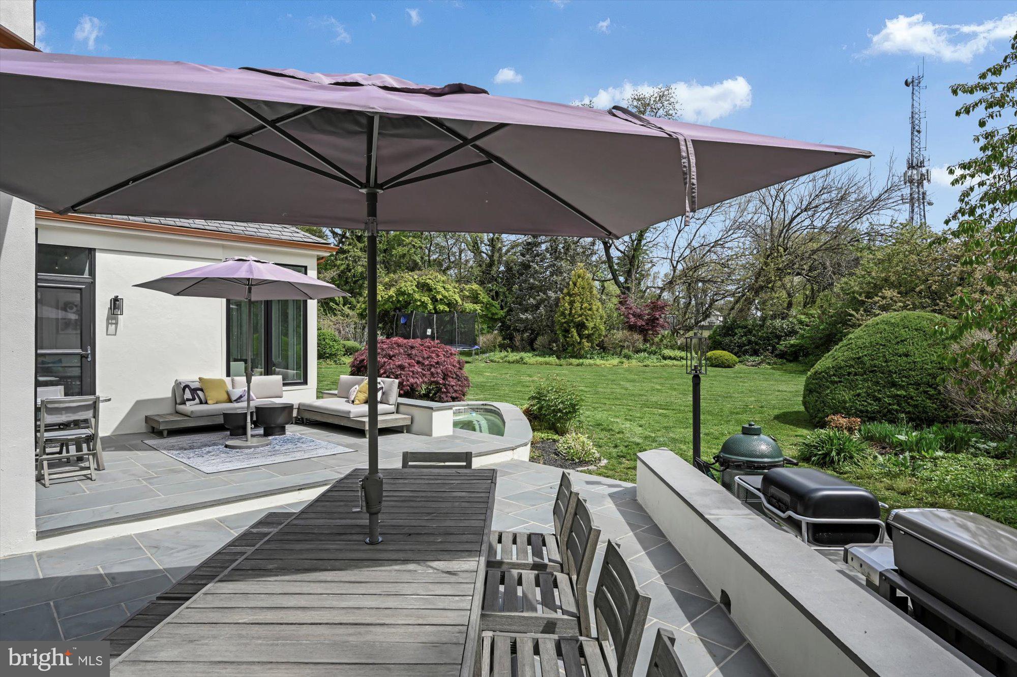 GLADWYNE - Residential