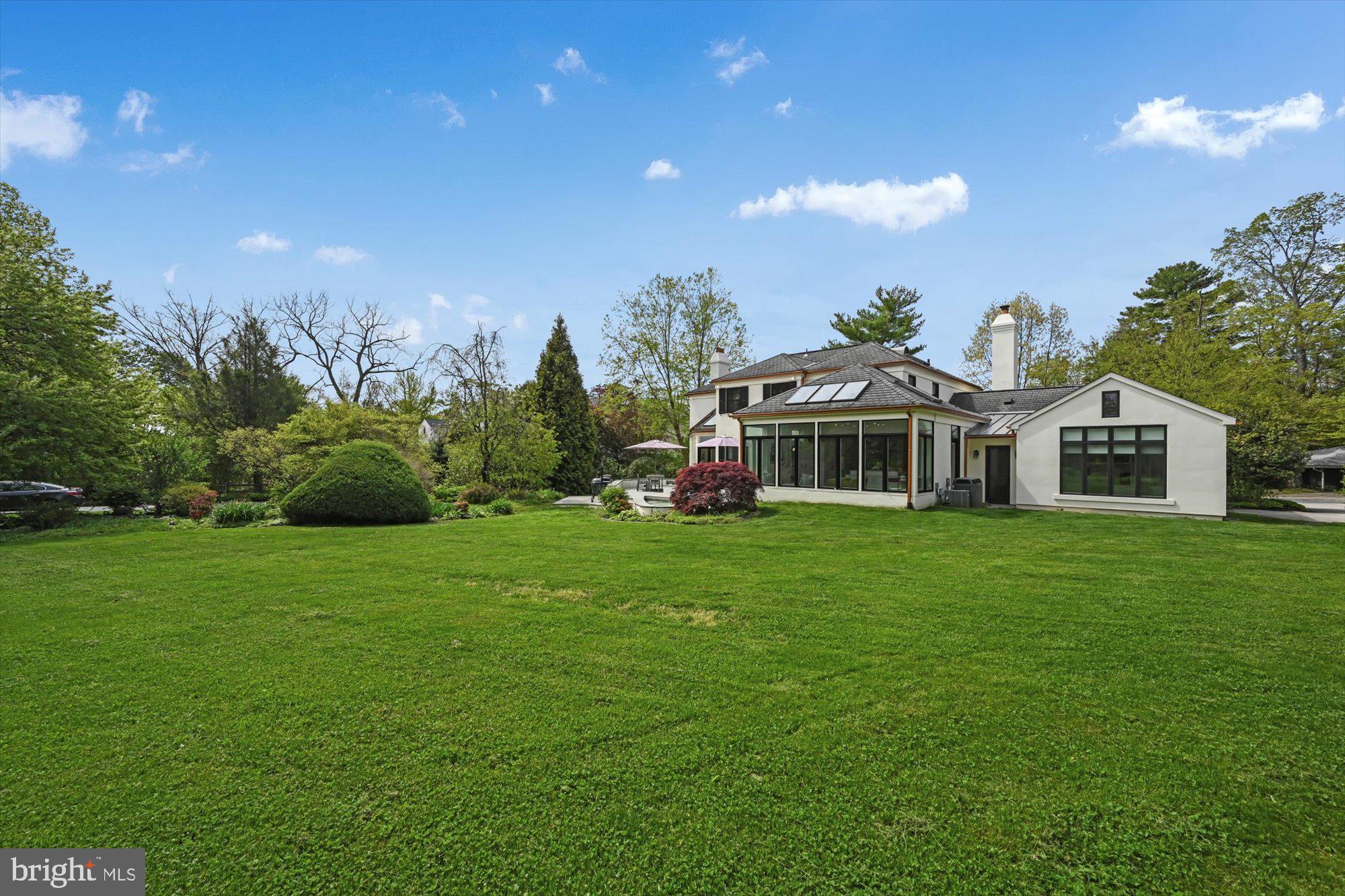 GLADWYNE - Residential