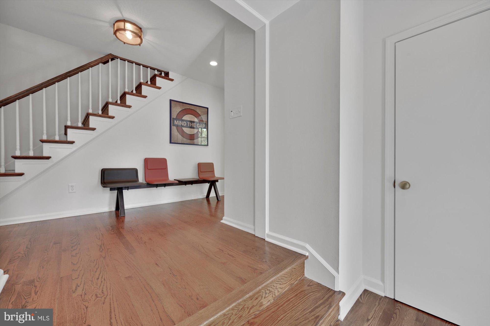 GLADWYNE - Residential