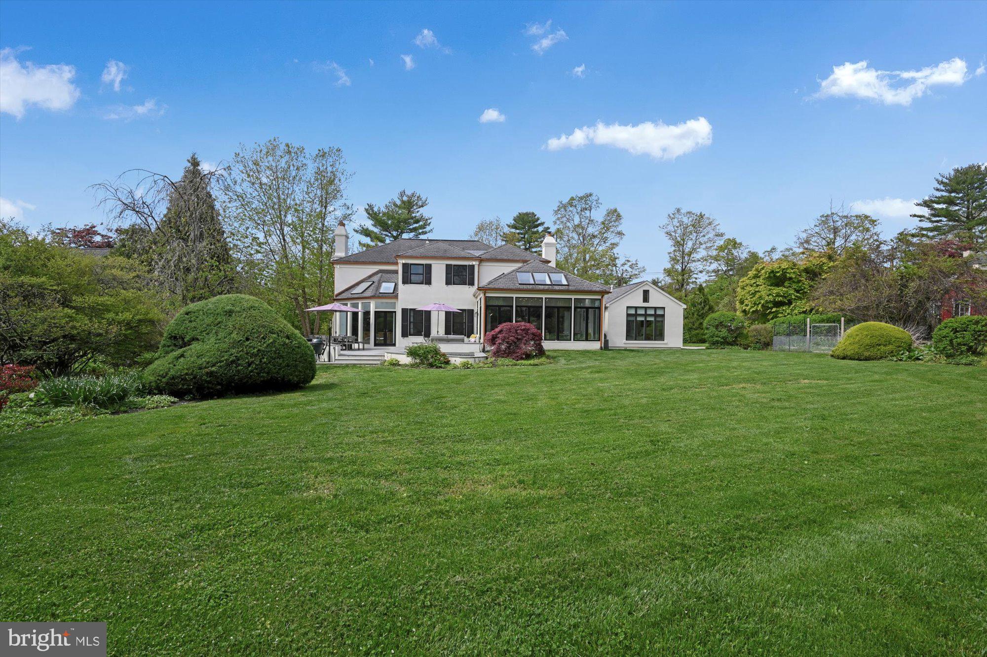 GLADWYNE - Residential