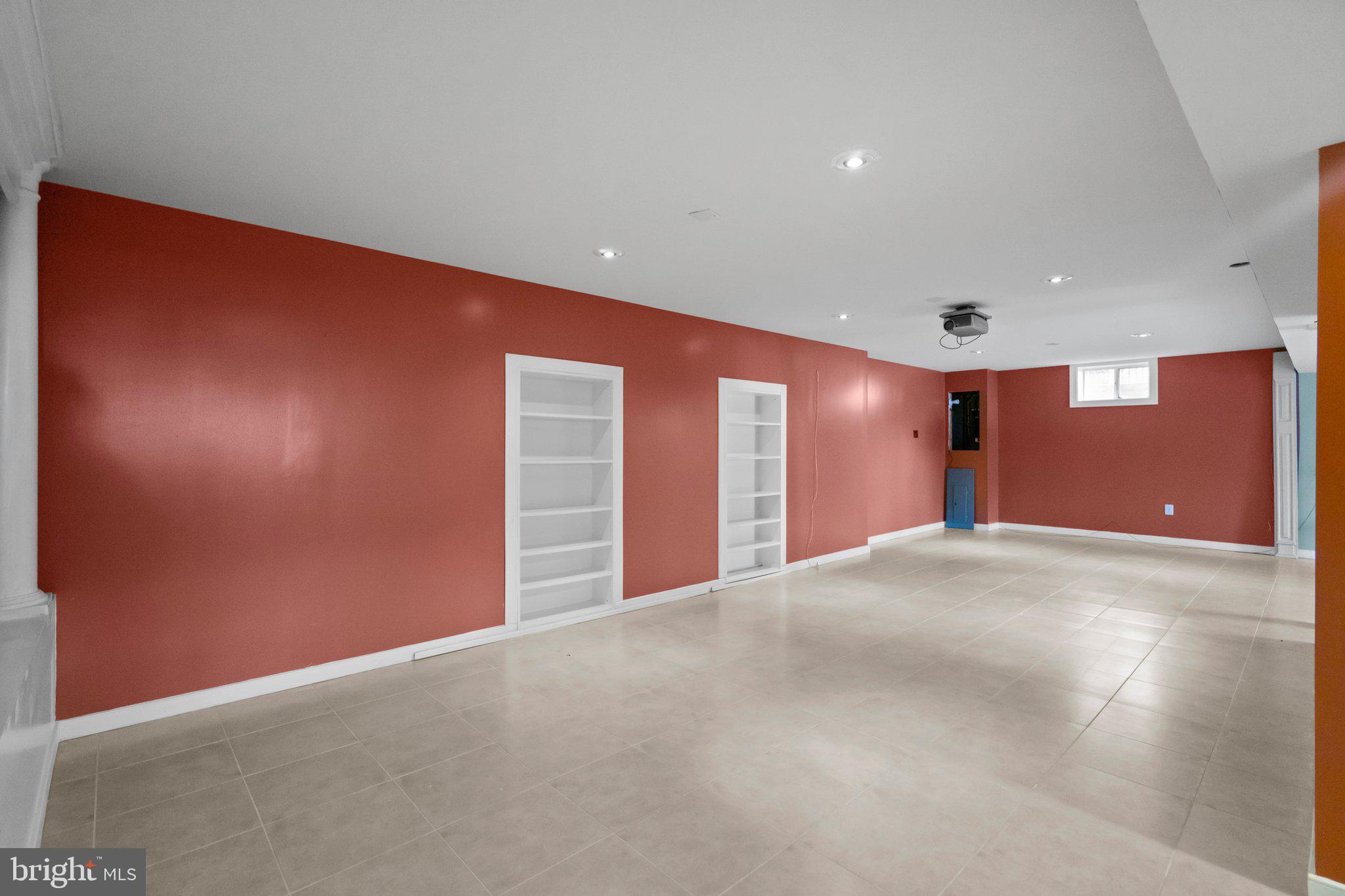 BROOKFIELD ON THE POTOMAC - Residential