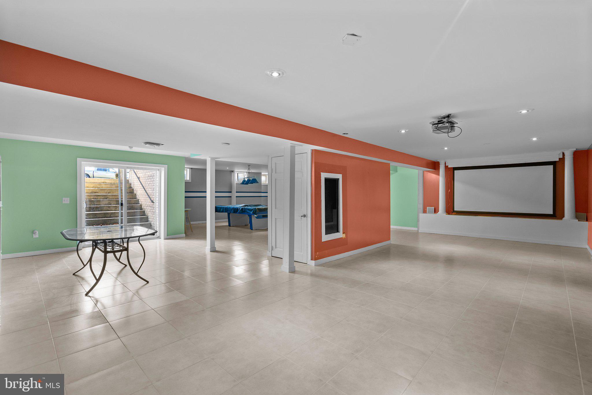 BROOKFIELD ON THE POTOMAC - Residential