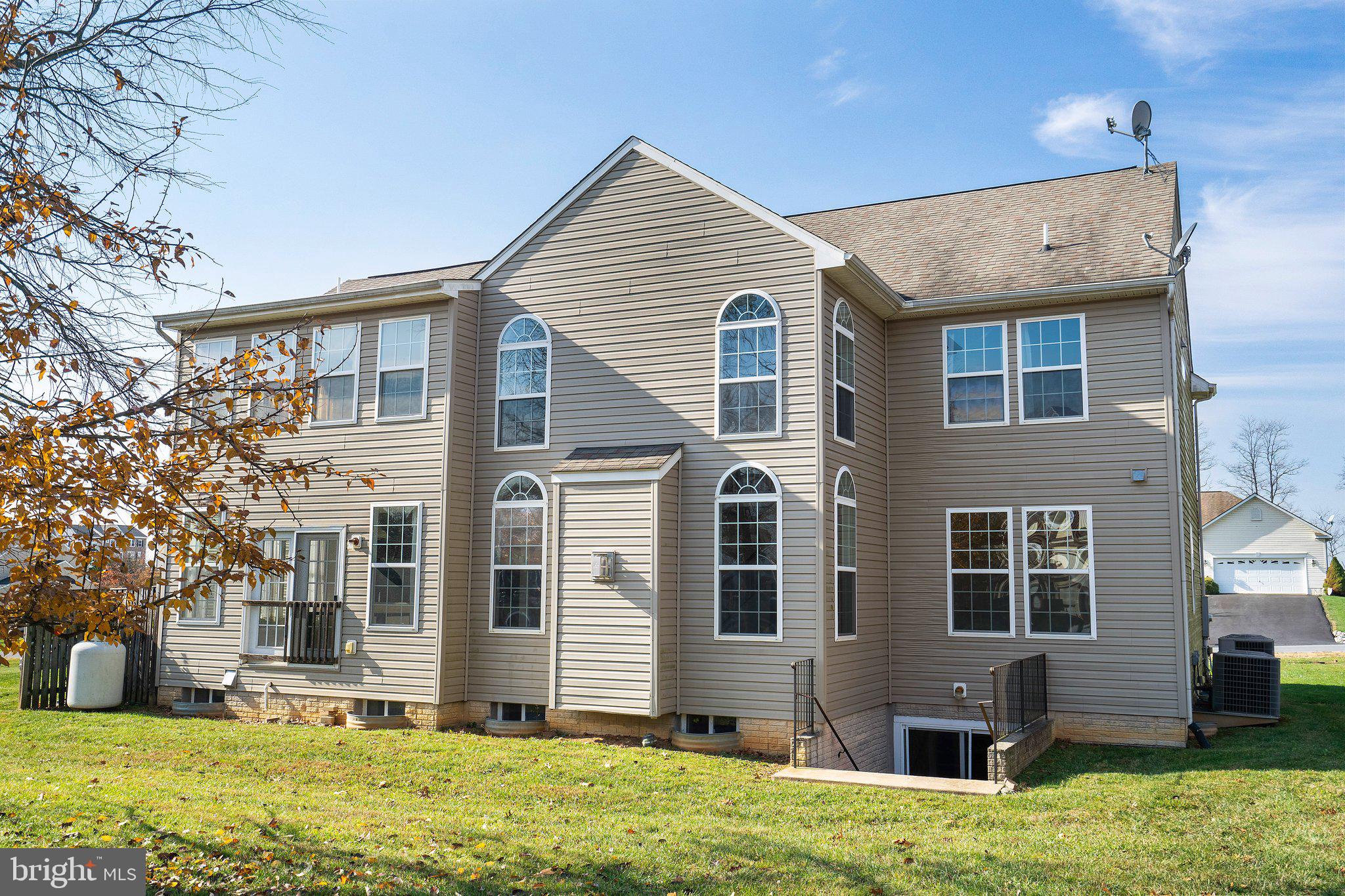 BROOKFIELD ON THE POTOMAC - Residential