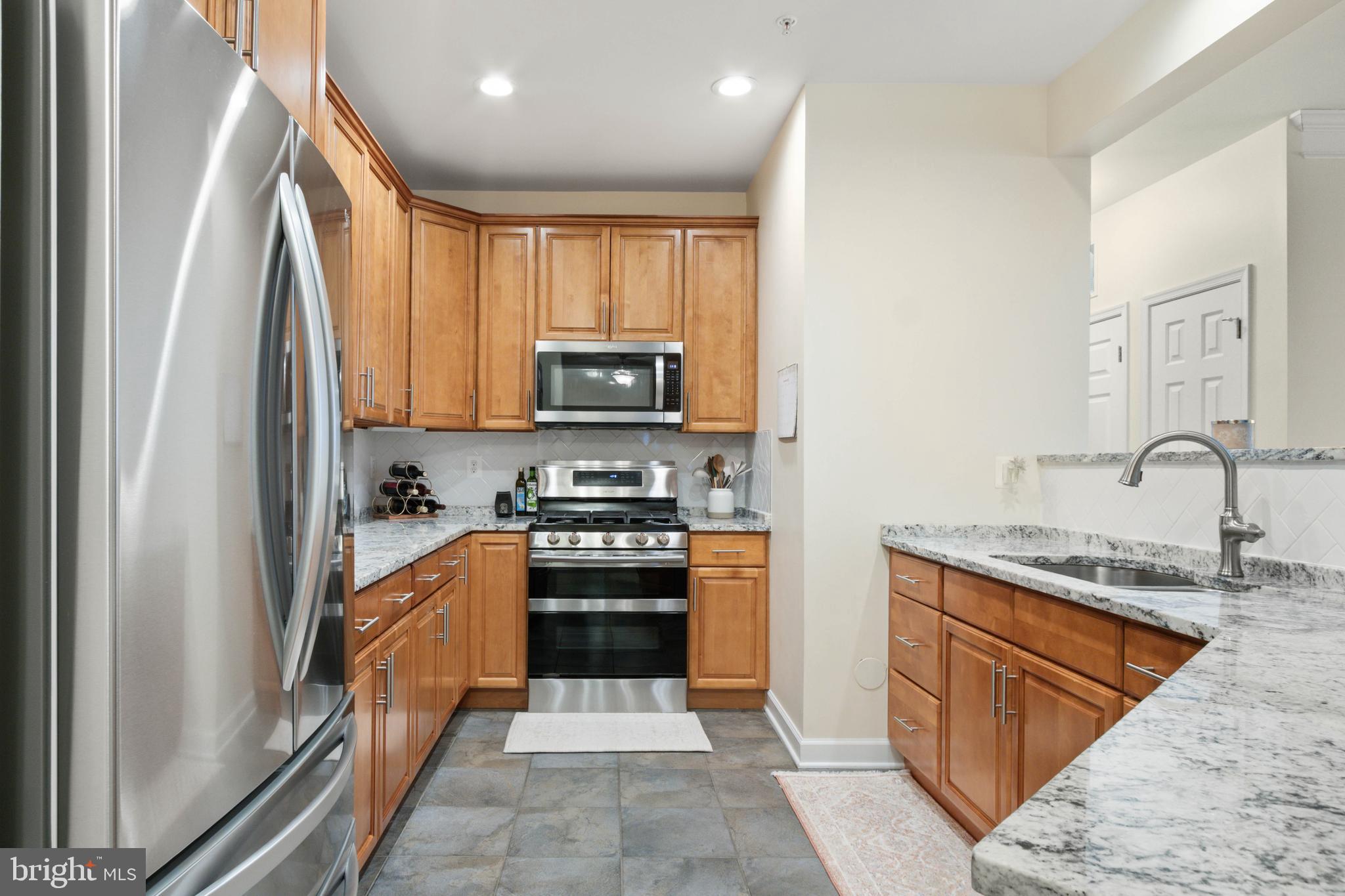 621 COBBLESTONE BOULEVARD T9 T9